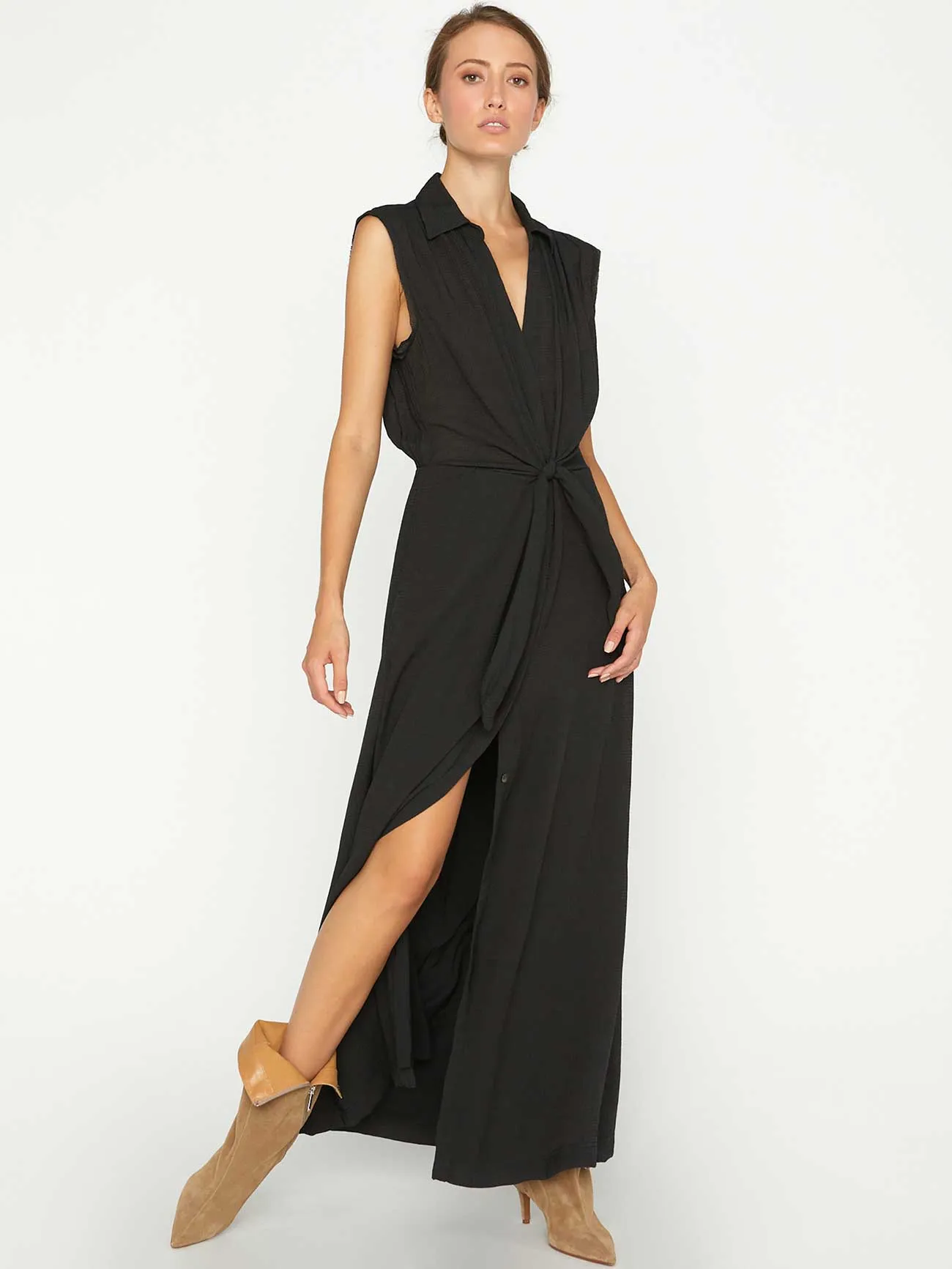 The Madsen Sleeveless Maxi Dress Stylish and Simple