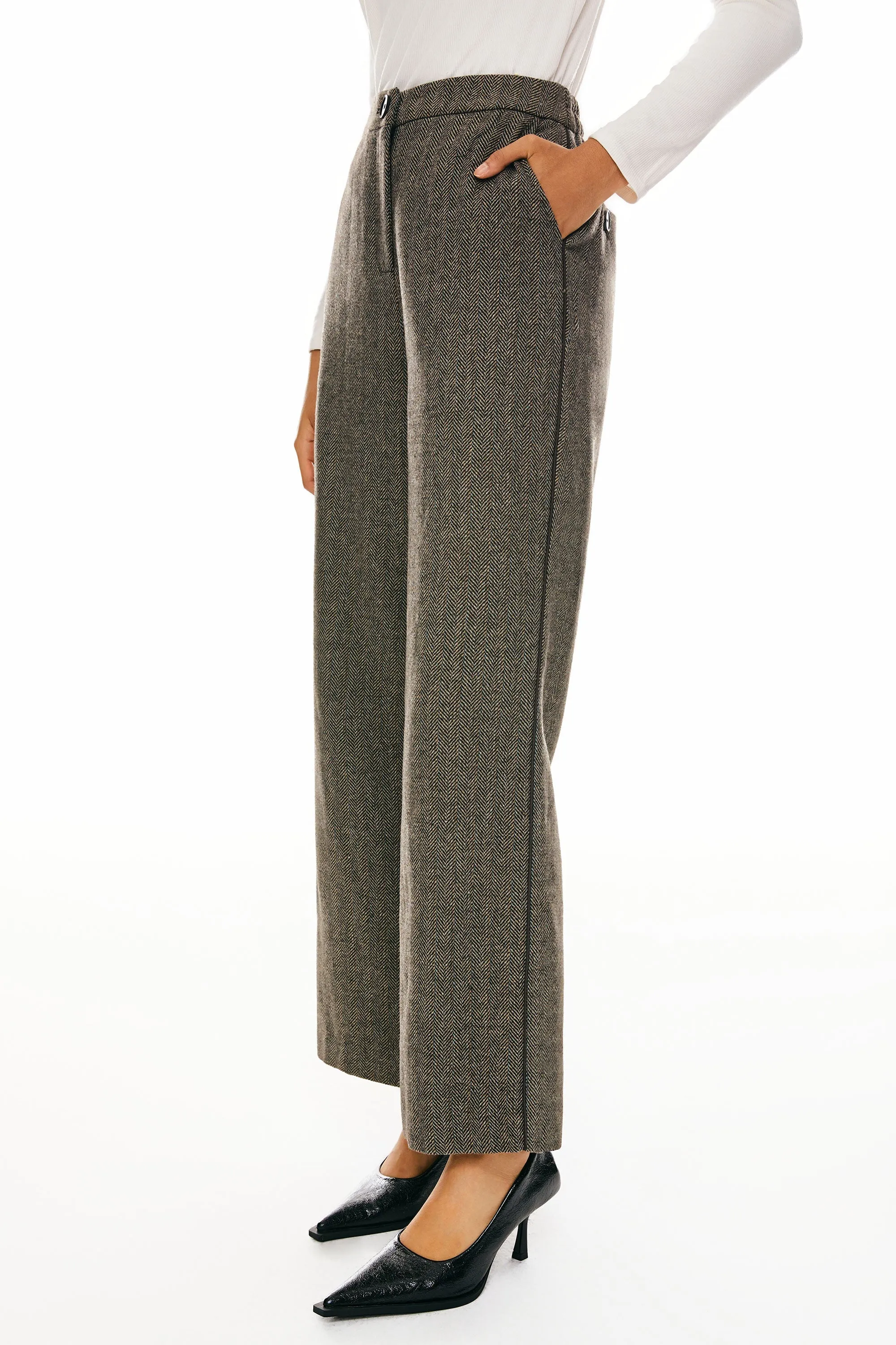 Straight Leg Dress Pant HighRiseWaist Slimline Fit