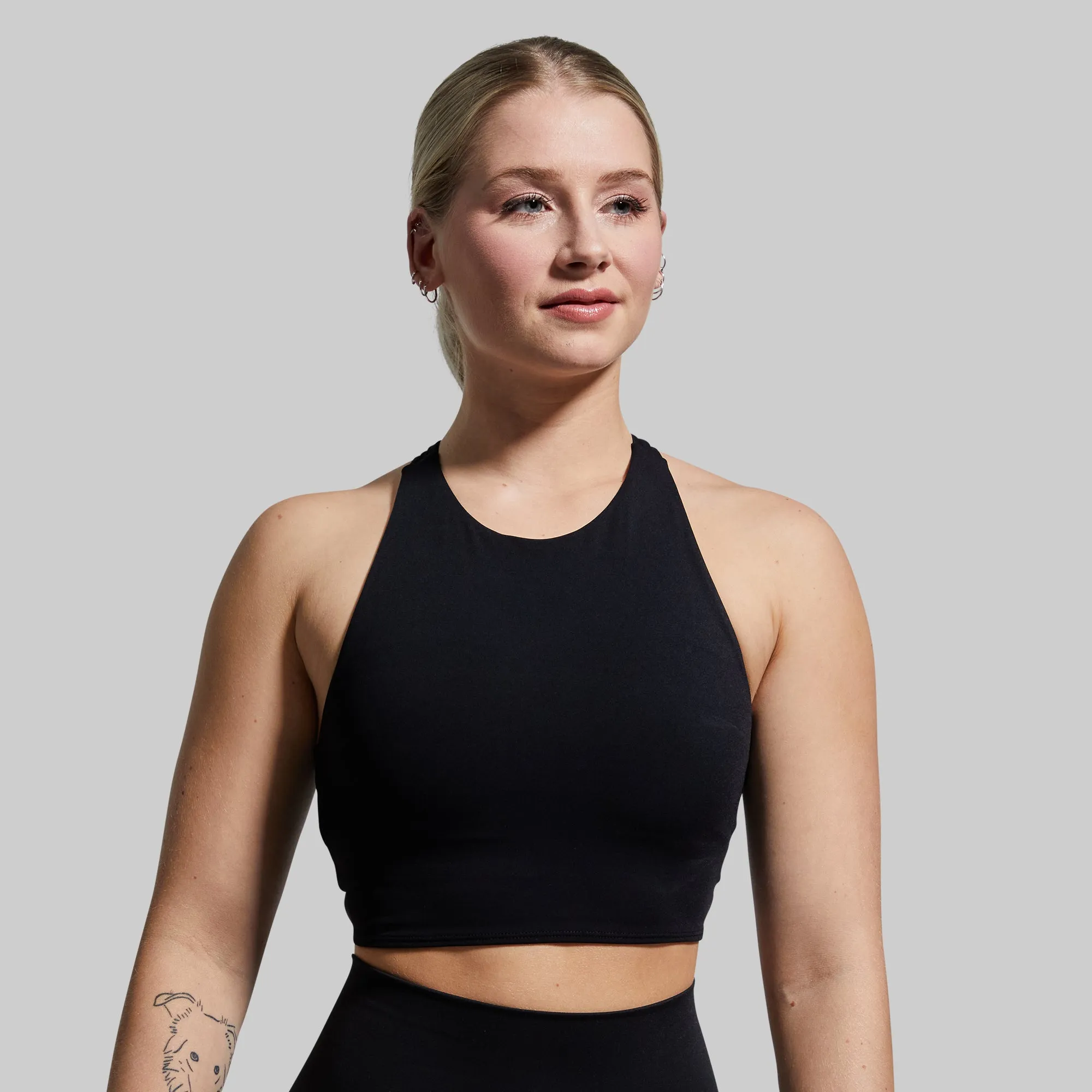 Synergy Cropped Sports Bra (Black) Solid