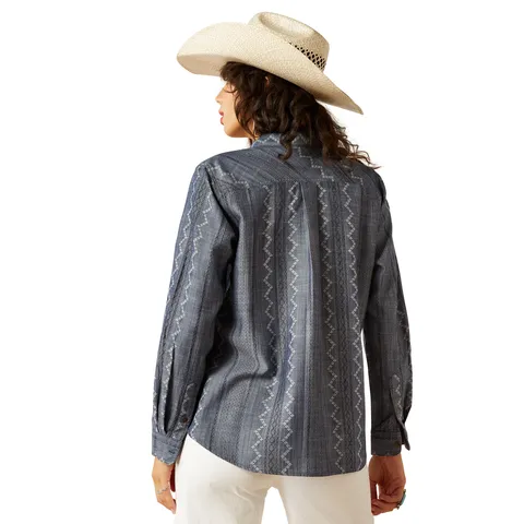 Running Speed Ariat Women's REAL Billie Jean Western Button Down Shirt in Blue Chambray (Plus Sizes Available)