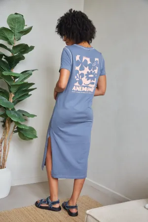 O&F Anemone T-shirt Dress Sleek Silhouette