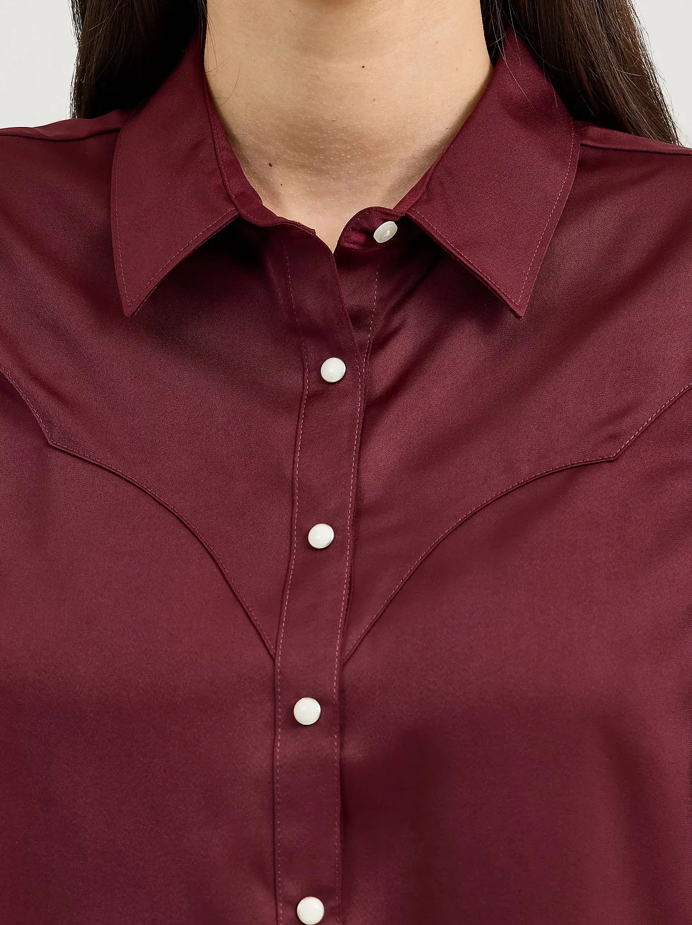 Casual Layer Wrangler Retro Women's Satin Rodeo Western Snap Blouse in Port