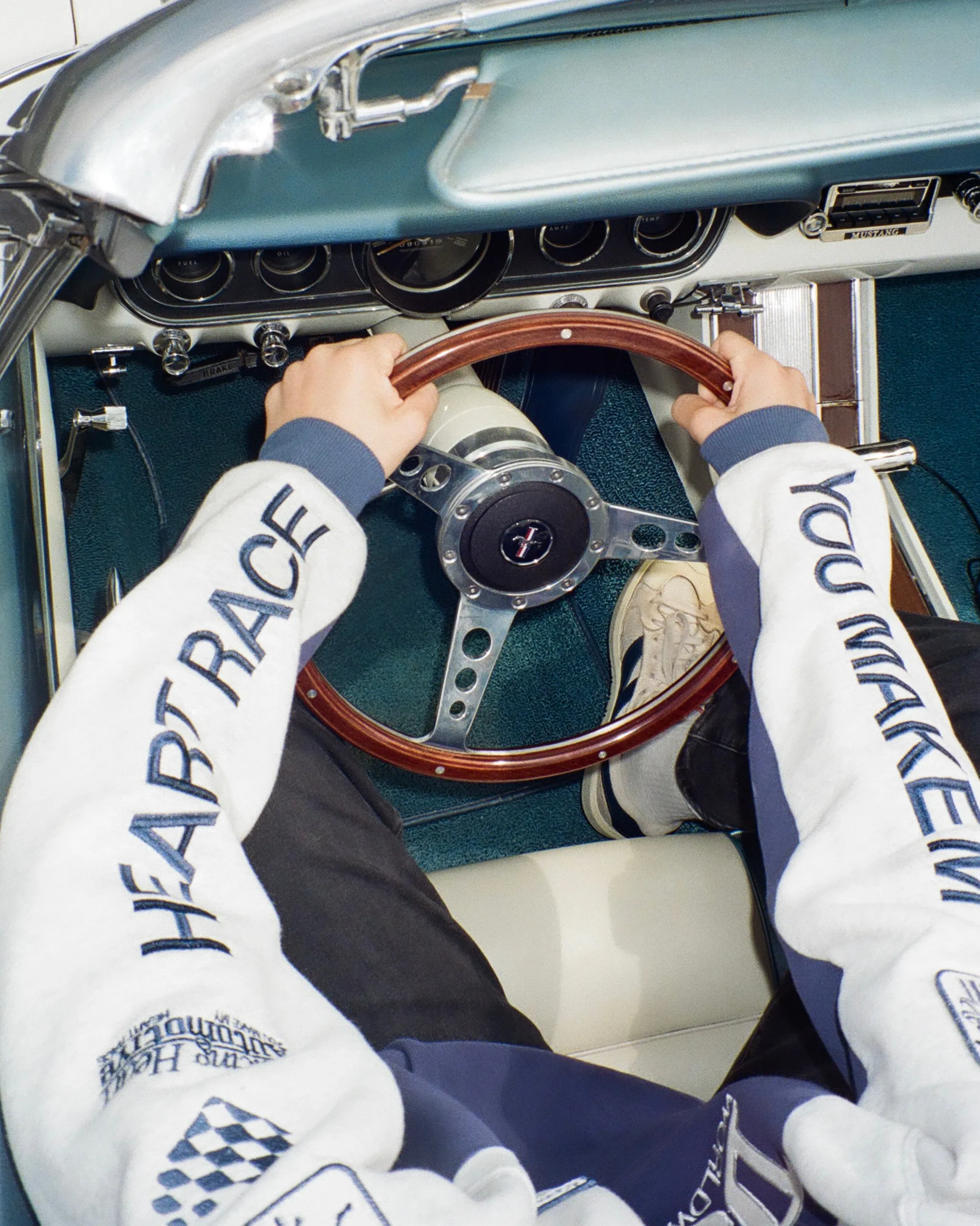 active top "Racing Heart" Oversized Lux Hoodie in Blue