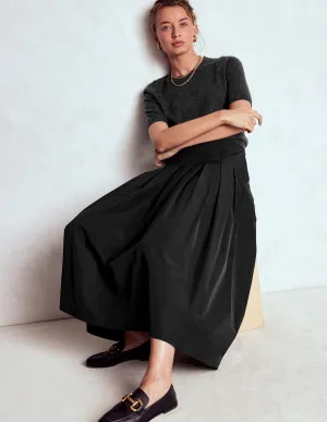 Valentina Taffeta Midi Skirt-Black Vibe Shot