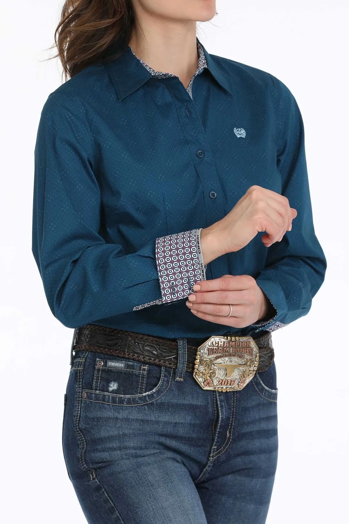 Cozy Wear Design Cool Comfort Cinch Women's L/S Stretch Geometric Western Button Down Shirt in Blue