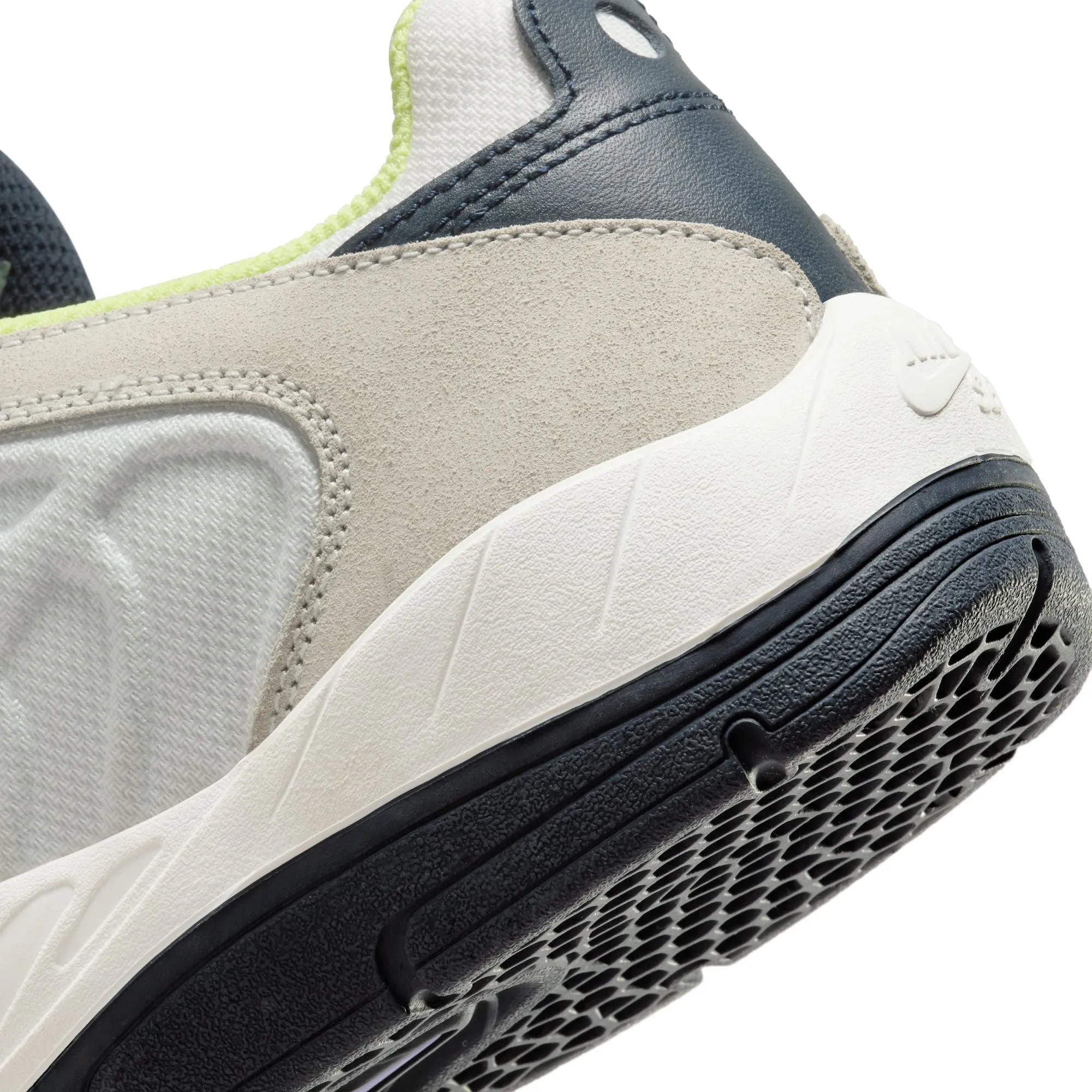 Nike SB Vertebrae White Bone Blue Flexible Style Quick Turn