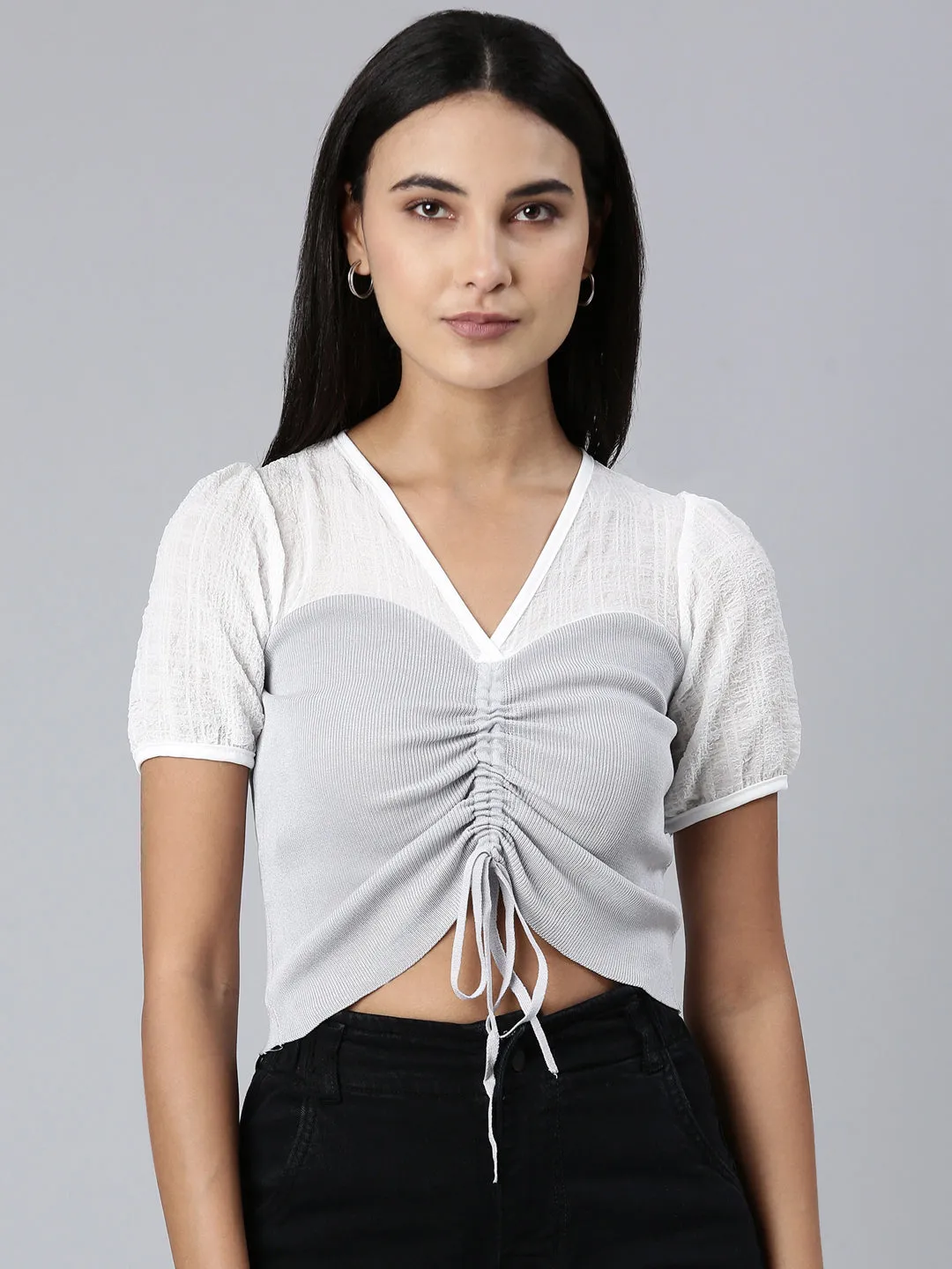 Seam Free Shoulders Breathable mesh lining Women's Grey Colour blocked V-Neck Puff Sleeve Acrylic Crop Top