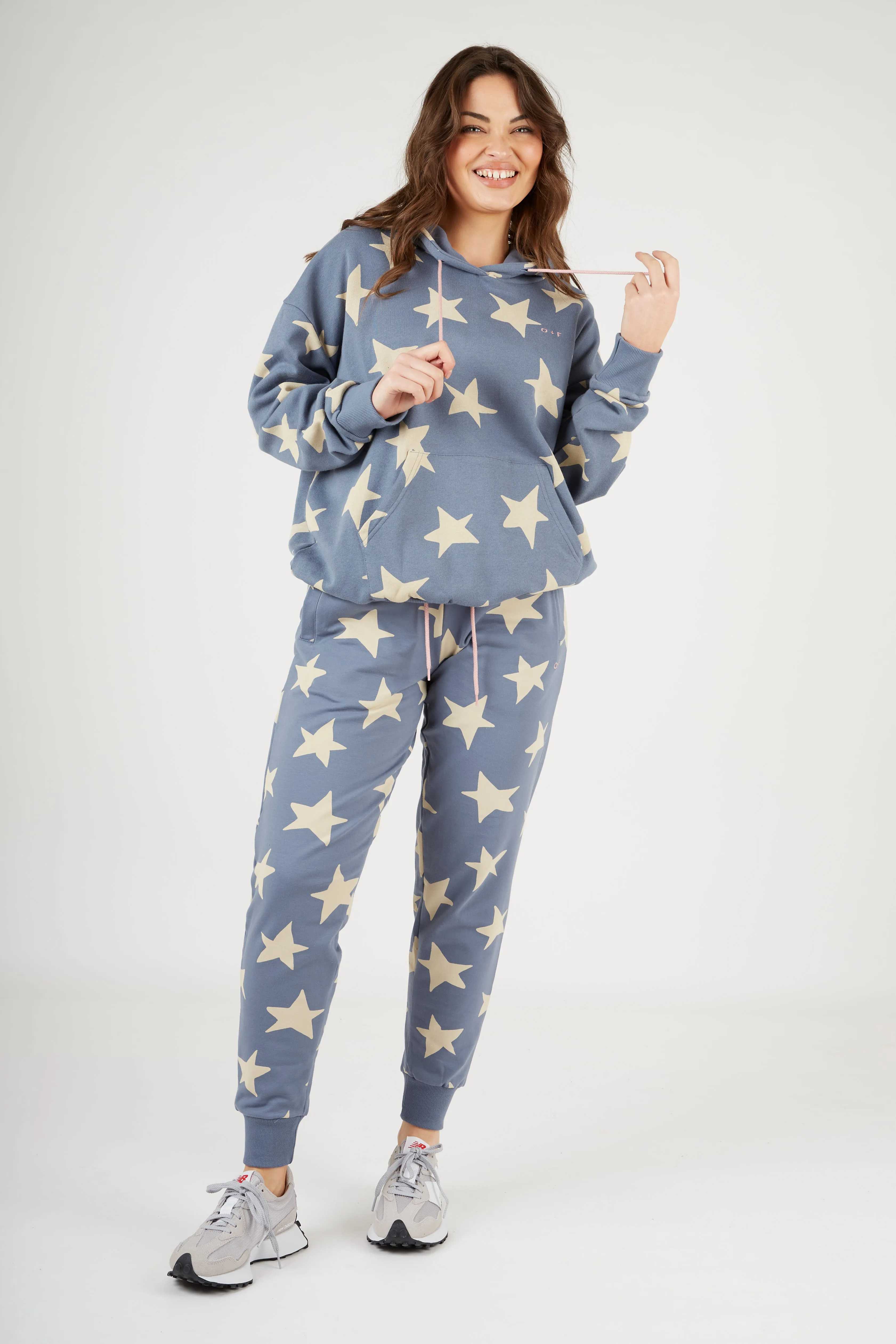 O&F Star Print Joggers Neutral Look Fashion-Forward