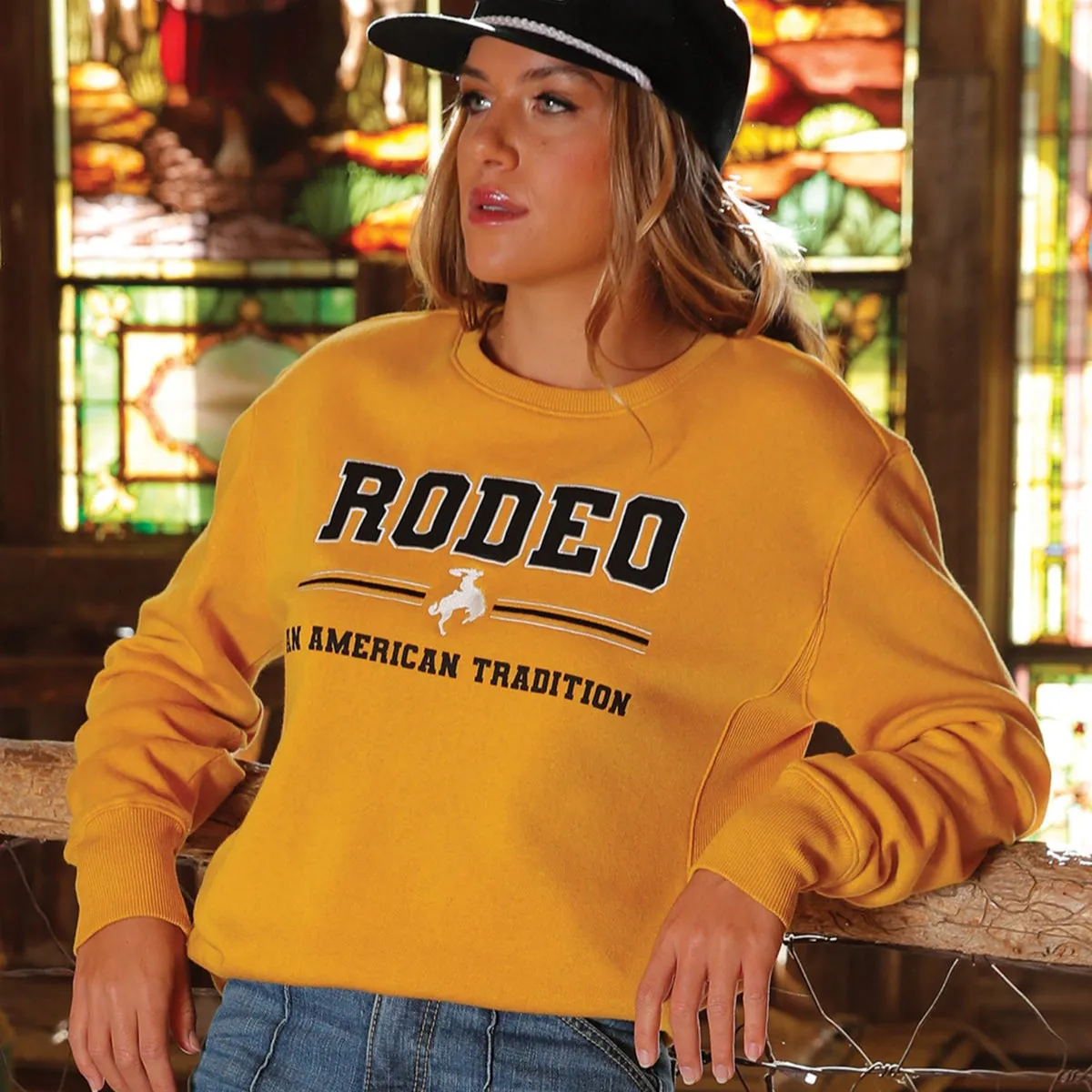 Vintage Style right for outdoor activities Cruel Women's Rodeo Embroidered Crewneck Sweatshirt in Yellow