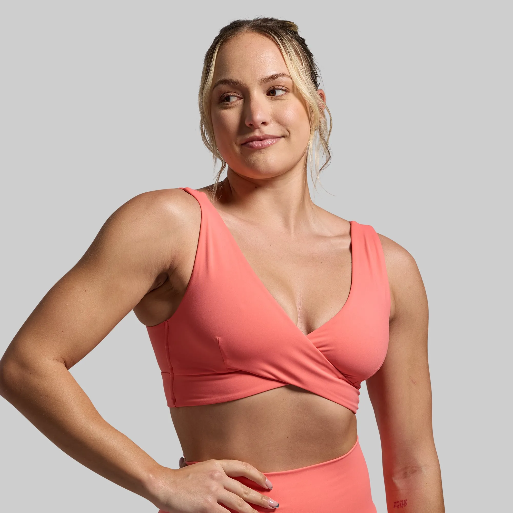 Blind stitching Embrace Sports Bra (Hot Peach)