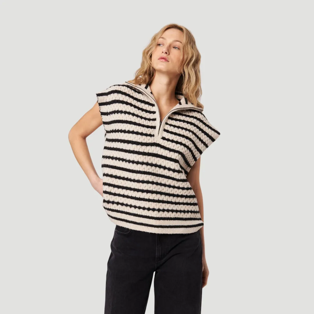 Arrow Sweater Vest (Almond Stripe) Relaxed Trend Ventilated Mesh Panels