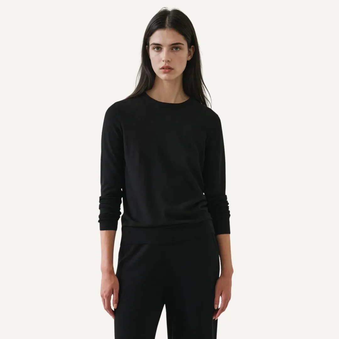 Extra Fine Merino Classic Crew (Black) Homewear Style