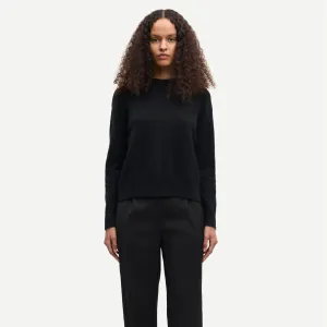Layered Cuff Anour O-N Sweater (Black)