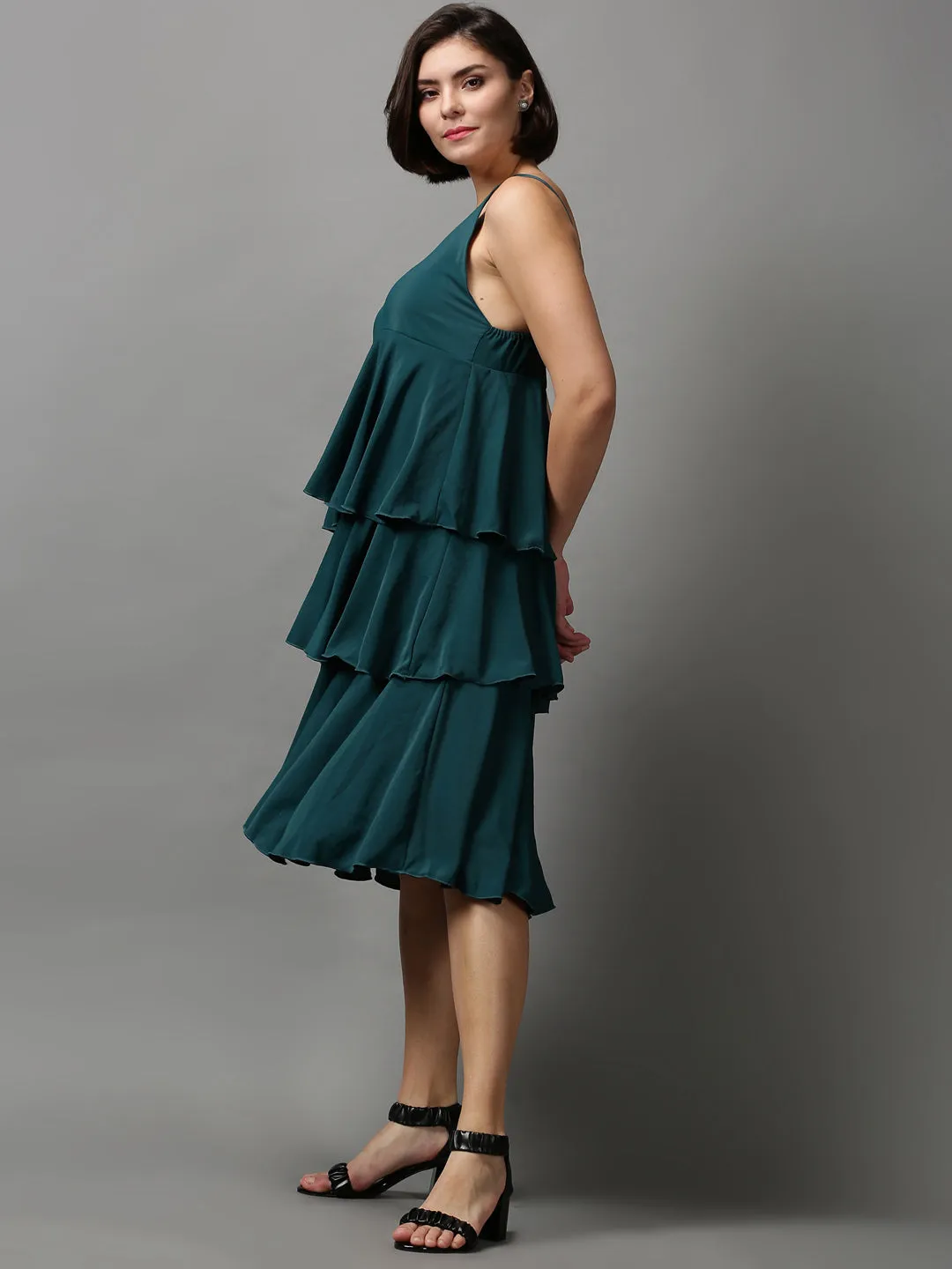 Women's Green Solid Layered Crepe Empire Midi Dress Active Outfit Autumn Ready