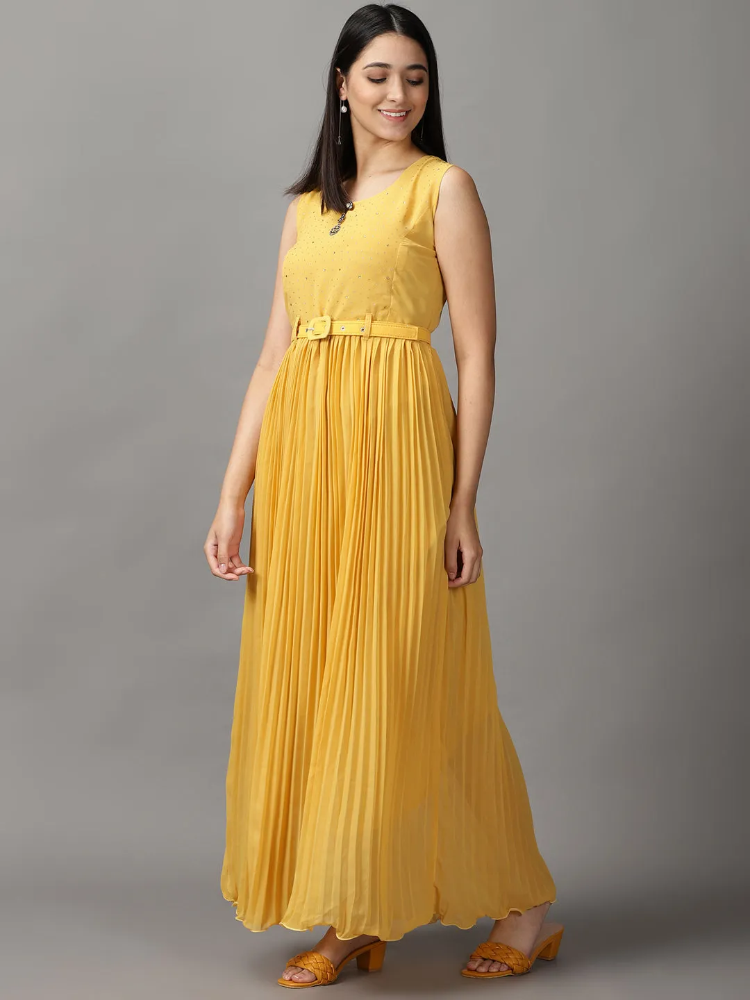 Petite Chic Smooth Drape Women's Yellow Sleeveless Fit and Flare Midi Dress