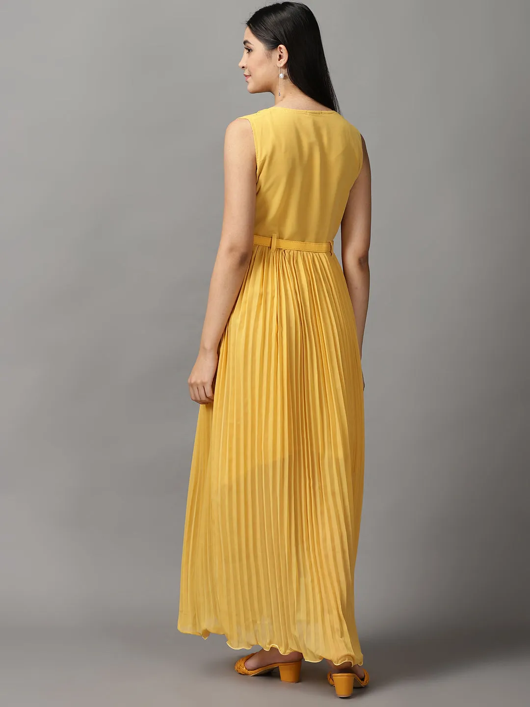 sophisticated appearance Women's Yellow Sleeveless Fit and Flare Midi Dress