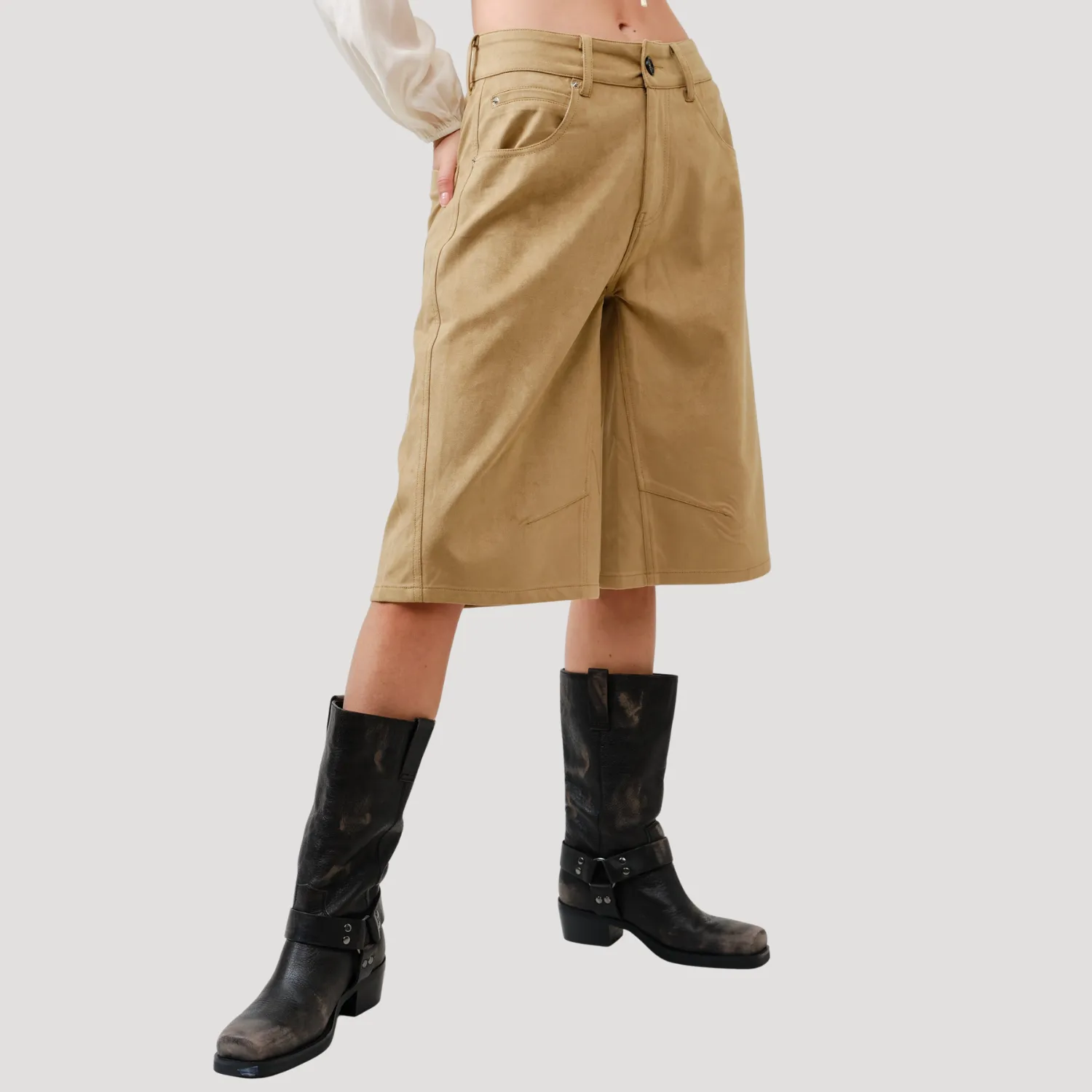 NoRubEdging DoubleLayerReinforcement Suede Bermuda Shorts