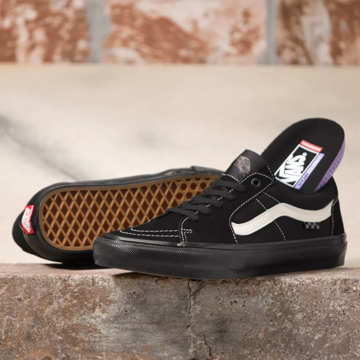 Skater Wear Vans Skate Sk8-Low Black/Marshmallow