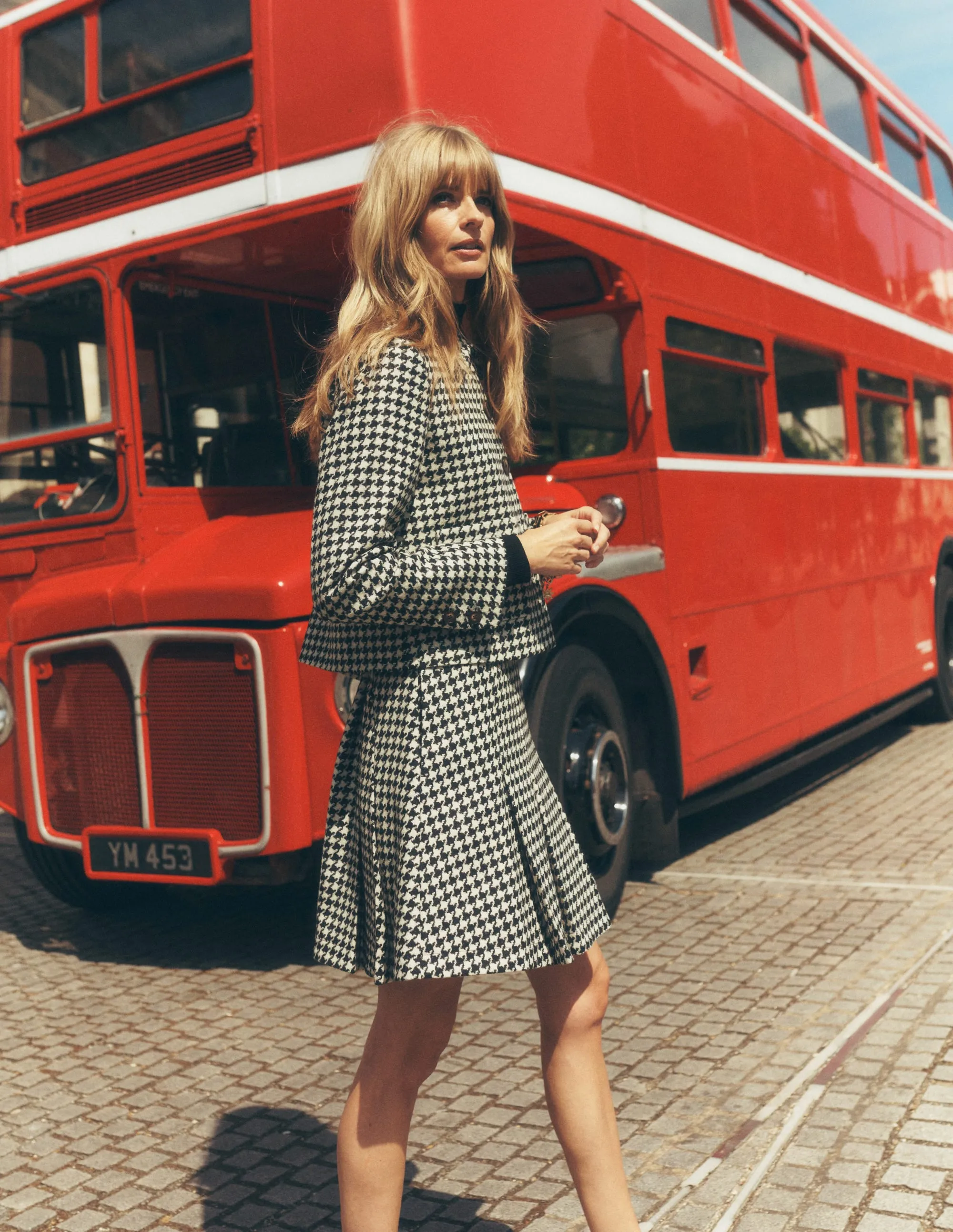 Layer Combo tech fabric Flippy Wool Skirt-Black Dogstooth