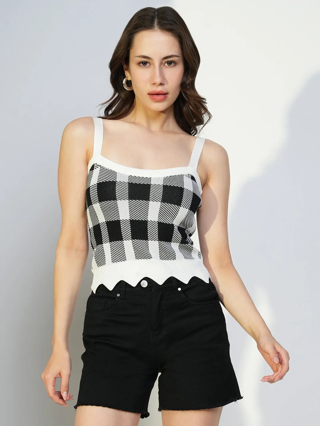 informal gathering Fashion-Forward Look Women's Black Sleeveless Checked Crop Top