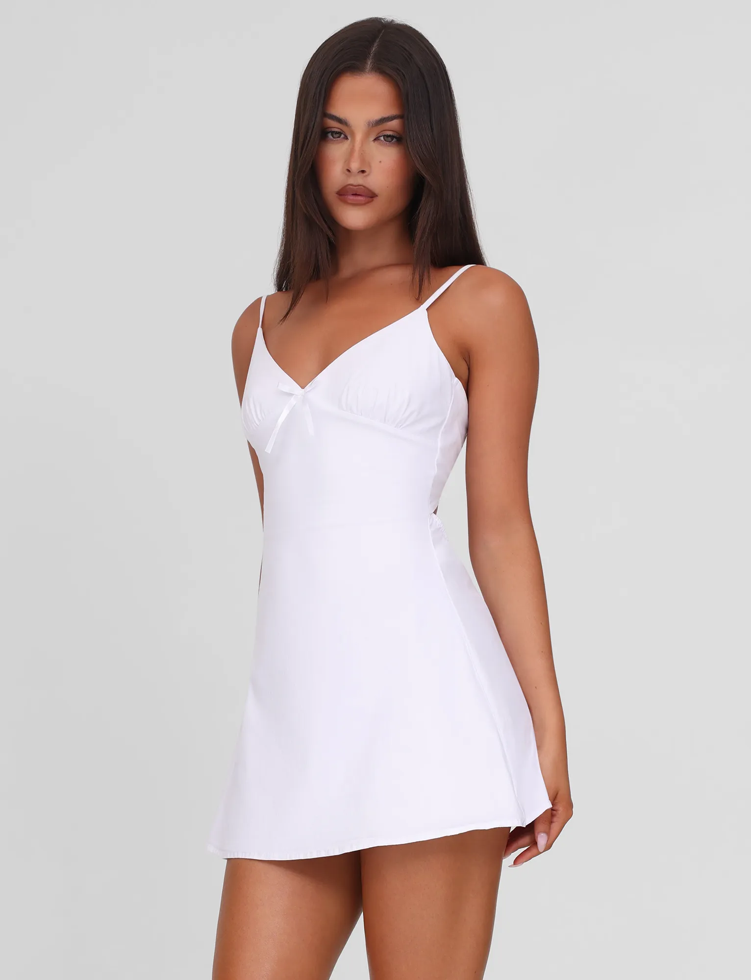 WINNIE MINI DRESS - WHITE Fit Clean Smart Detail