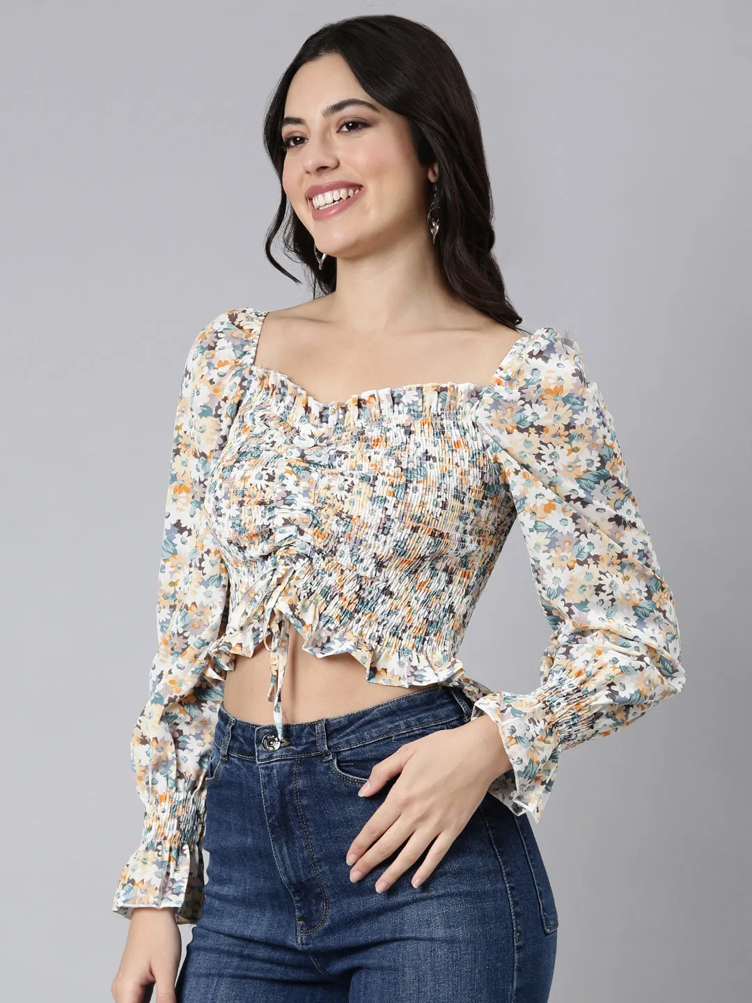 Soft Material TemperatureRegulating Women's Off White Floral Printed Sweetheart Neck Cuffed Sleeves Smocked Ruched Crepe Crop Top