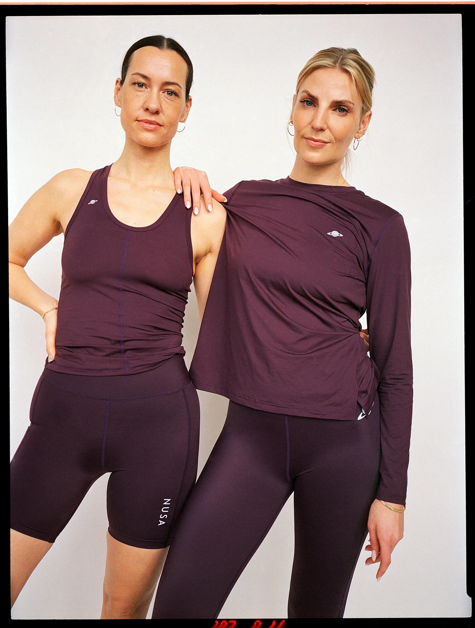 FOR EVERYONE LONG SLEEVE Fashion Footwear Glow Core