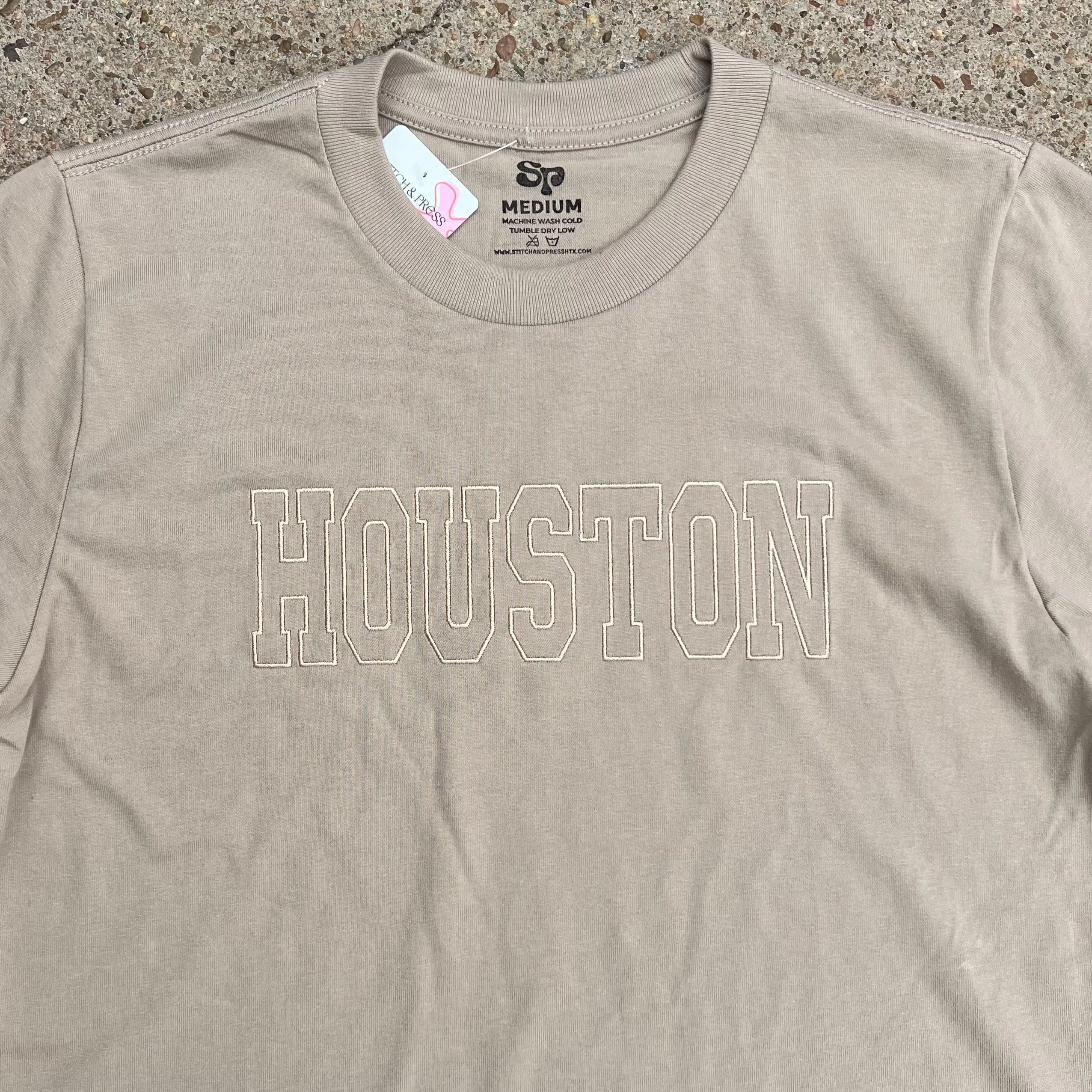 Chill Vibes Antibacterial Treatment Houston Embroidered Cropped Women's Tee