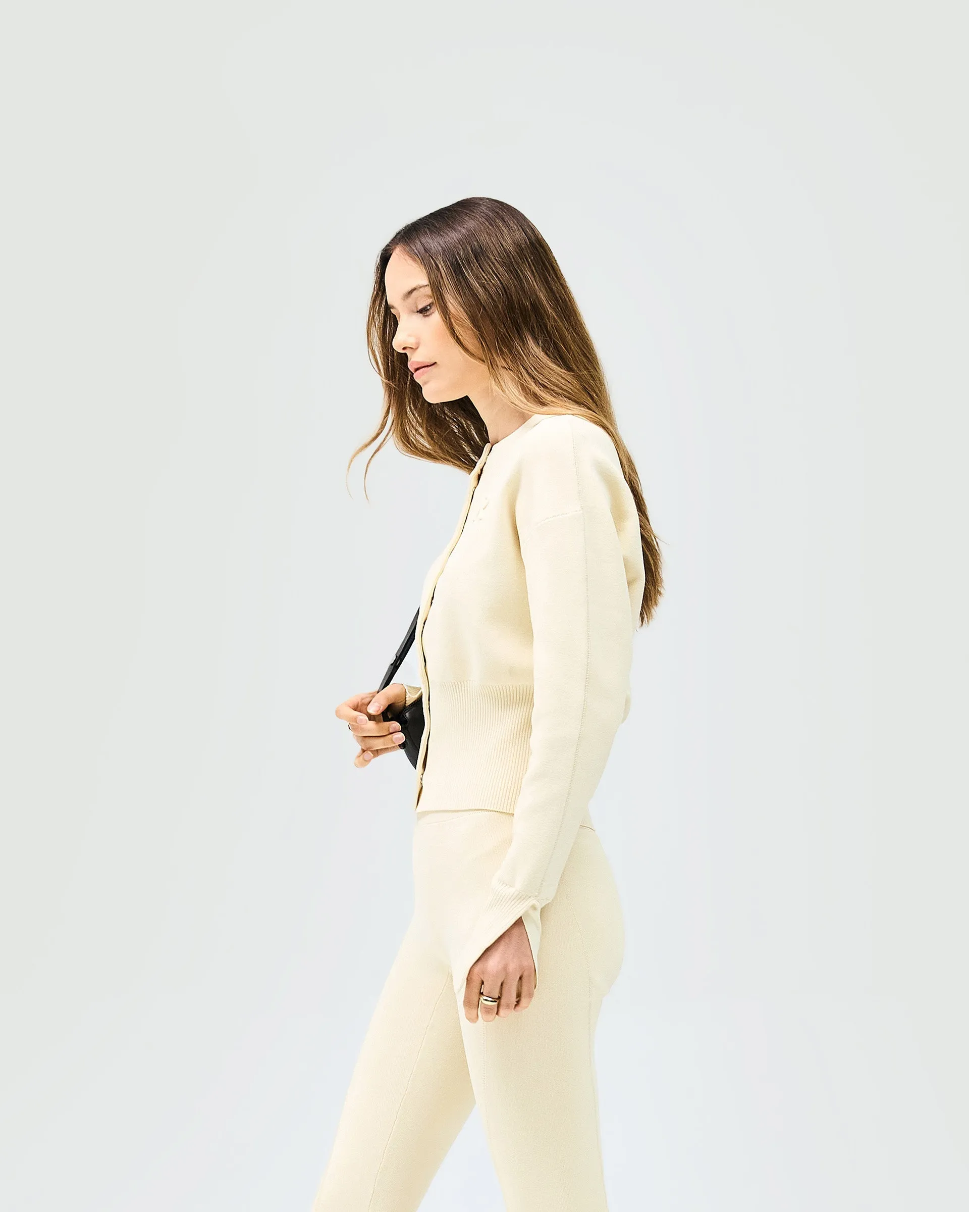 Hypoallergenic Fibers Louie Cardi - Off White