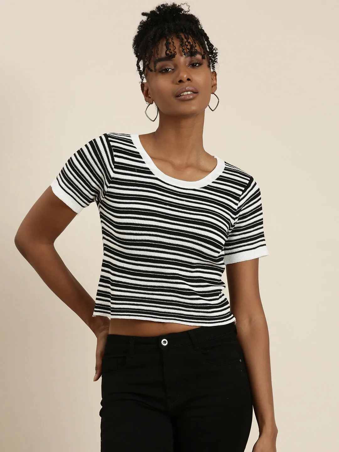 Women's Round Neck Striped Regular Sleeves Fitted White Crop Top Modern Casual