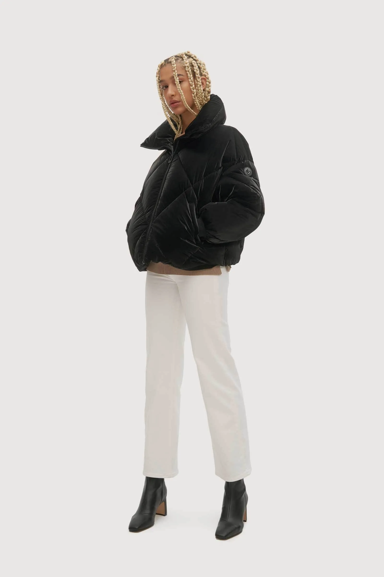 Odor Resistant Lining Ergonomic Articulation Paris