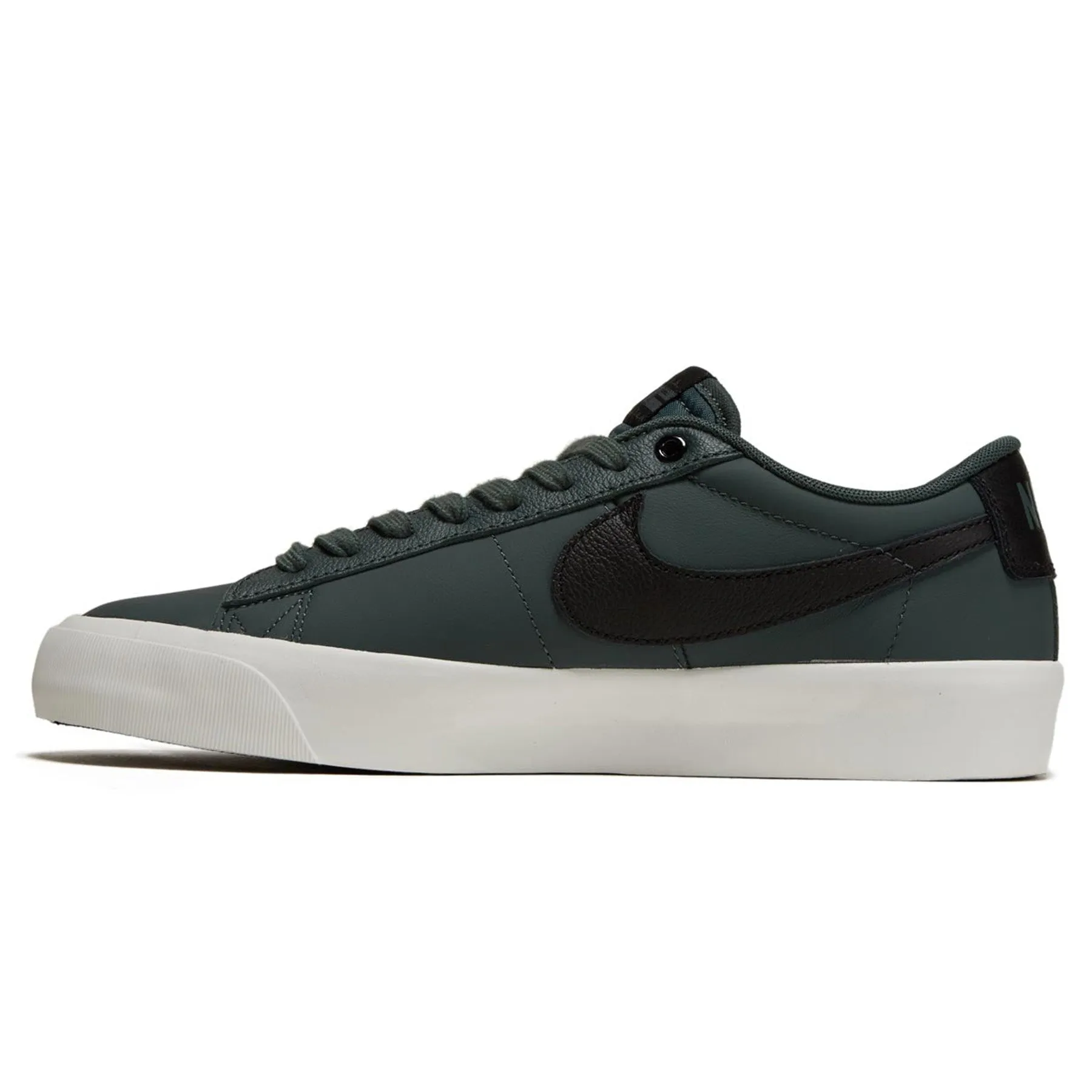 Lightweight Design Landing Support Nike SB Blazer Low GT Vintage Green/Black