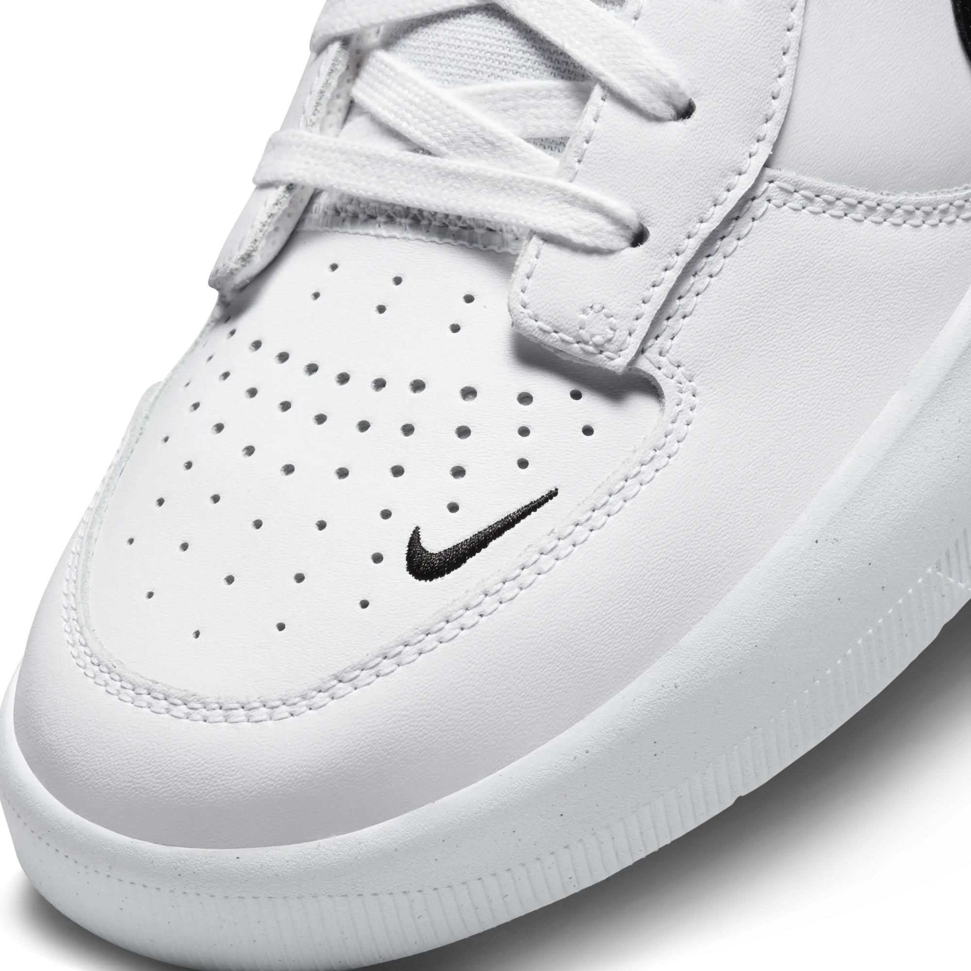Nike SB Force 58 Premium White/White/White/Black Powerful Traction