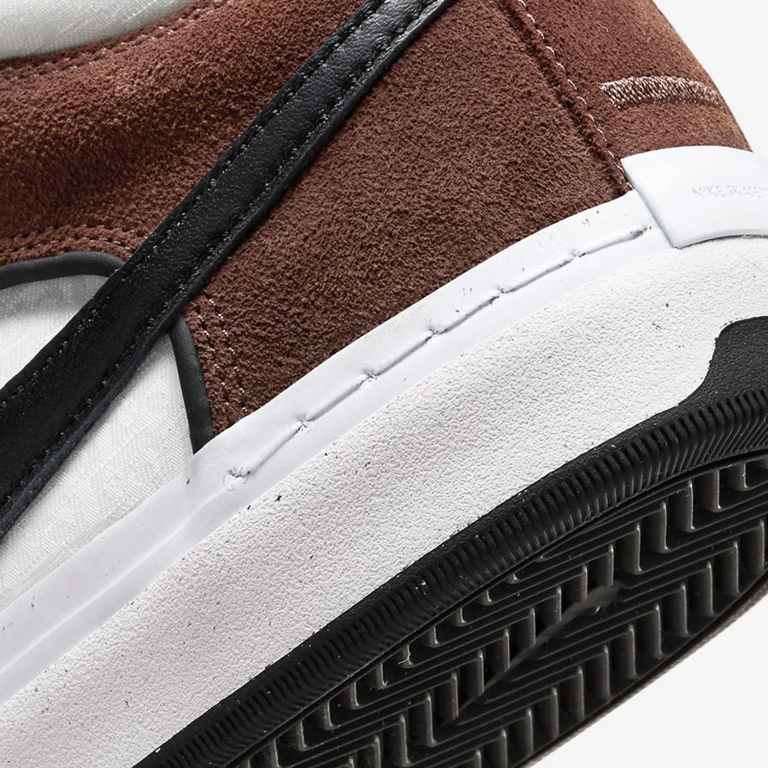 Non Slip Design Nike SB React Leo Baker Mocha