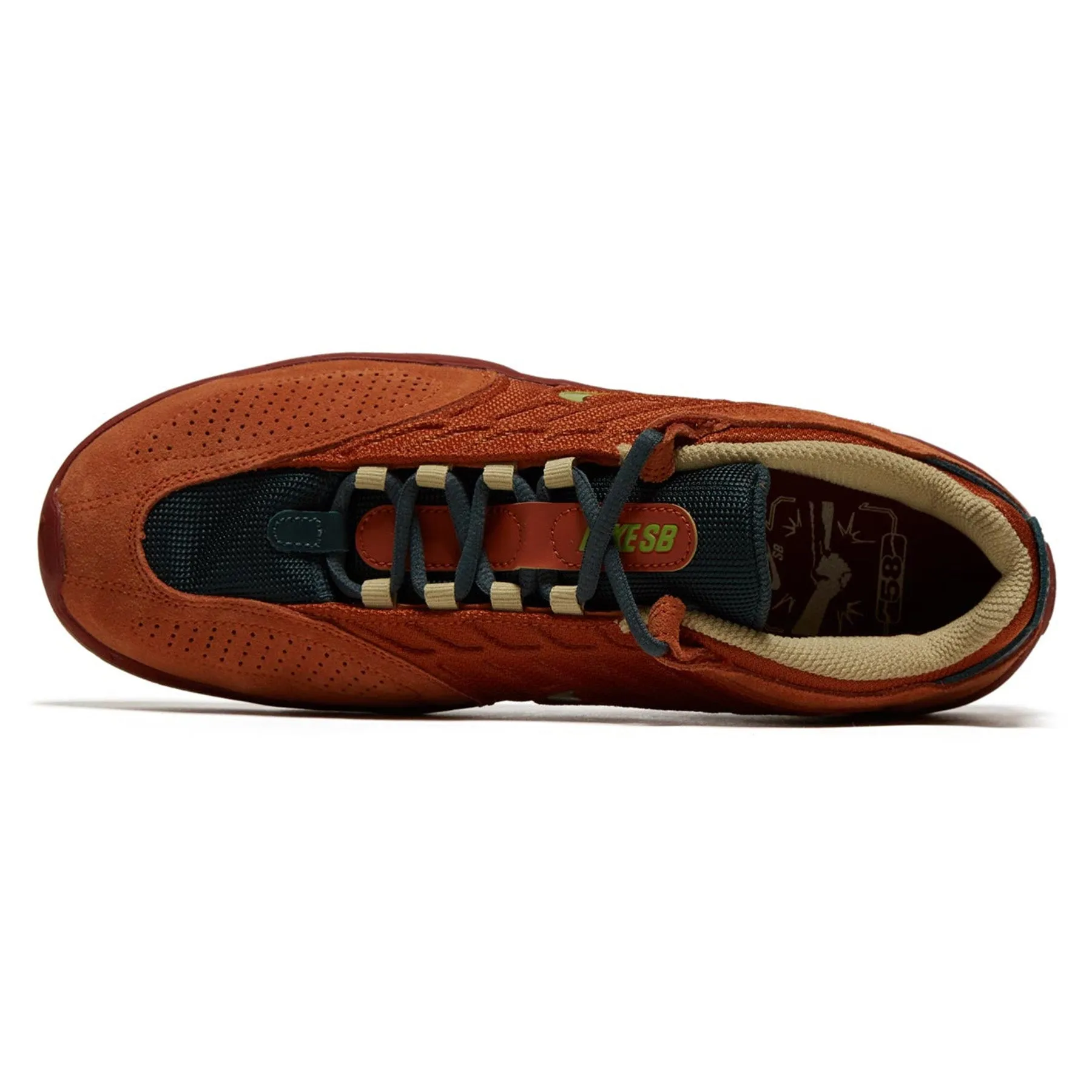 Training Focus Nike SB Vertebrae Dark Russet/Pear