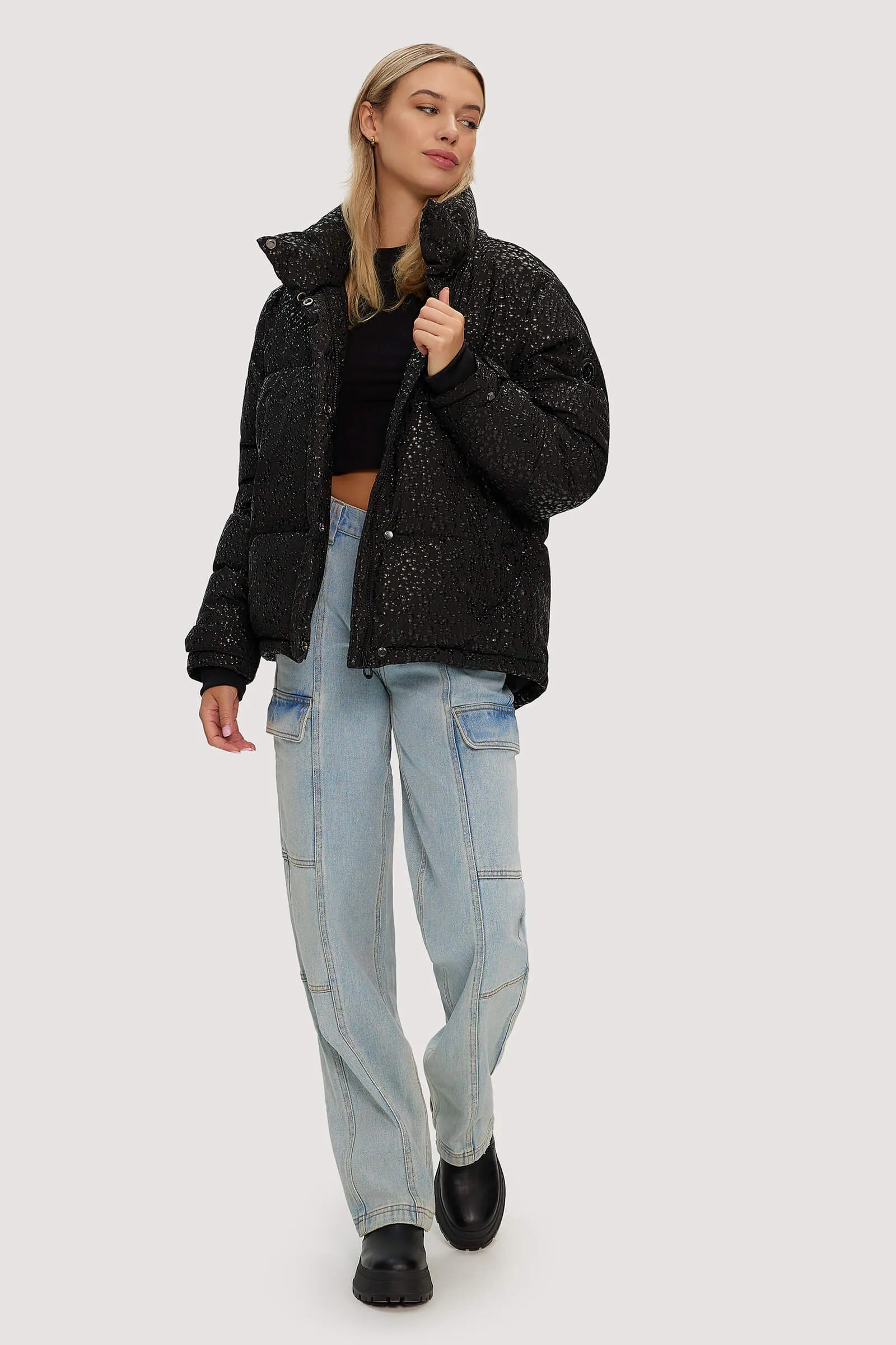 All Day Comfort Design High Collar Style Nikki-B