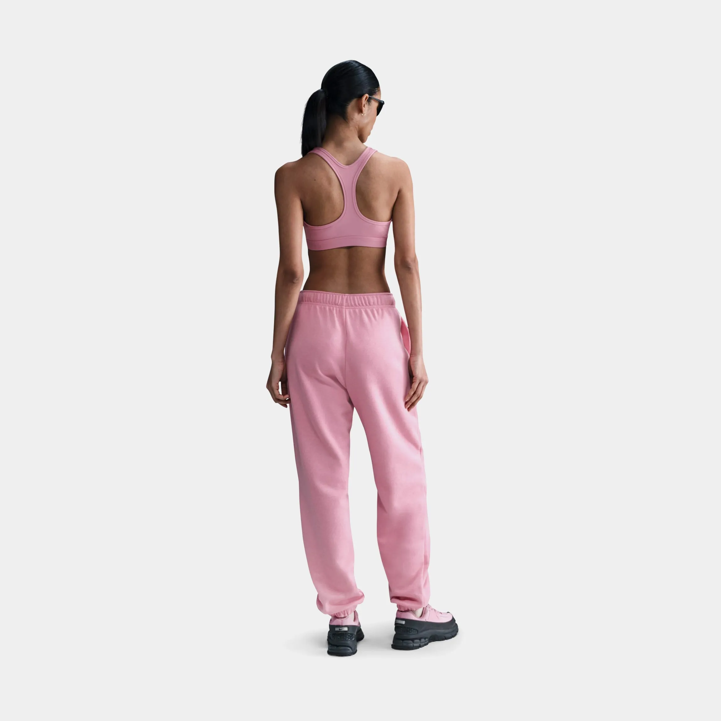 All terrain No Chafe NSW Club Fleece Mid Rise Oversized Joggers Womens Sweatpants (Elemental Pink/Heather/White)
