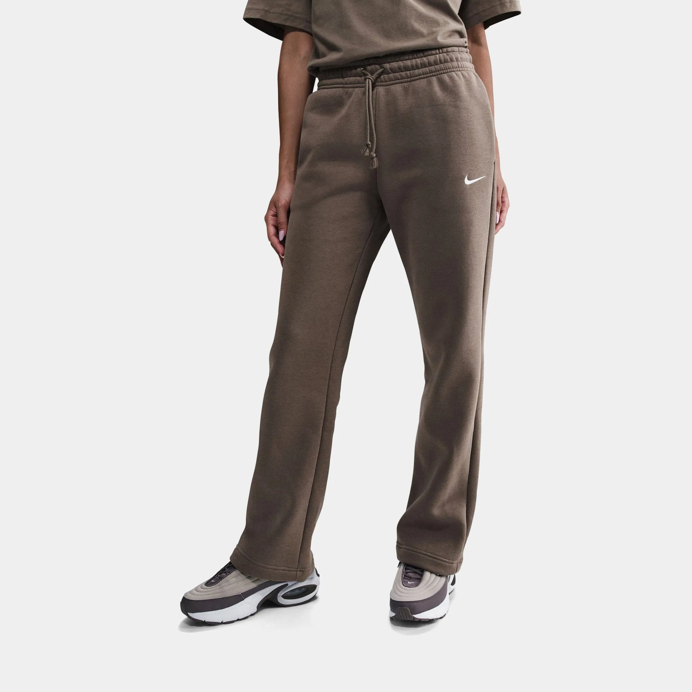 NSW Phoenix Fleece Open Hem Womens Sweatpants (Brown/Beige) ReflectiveAccentDetails Fashion-Forward