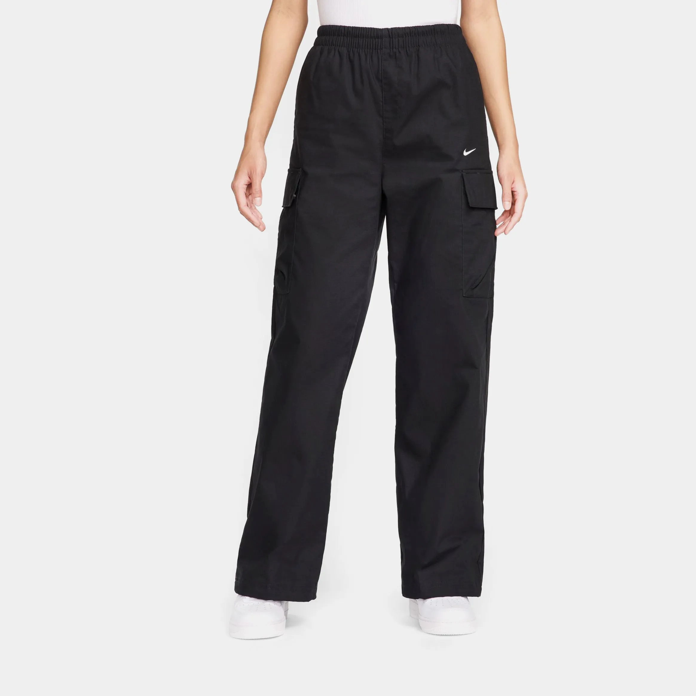 Flexible Fabric NSW Woven Wide Leg Cargo Womens Pants (Black)