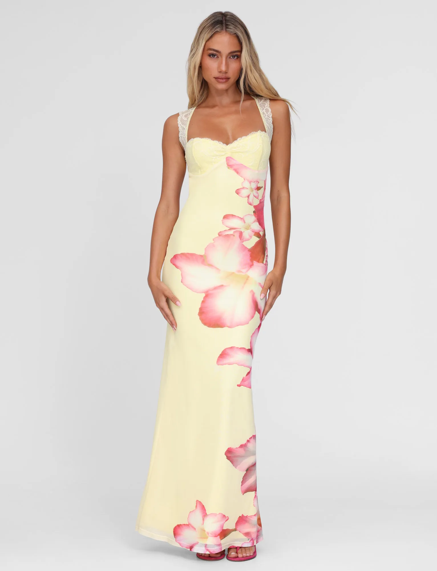 NYOMI MAXI DRESS - YELLOW : MACRO FLORAL : YELLOW HIBISCUS Statement Neck