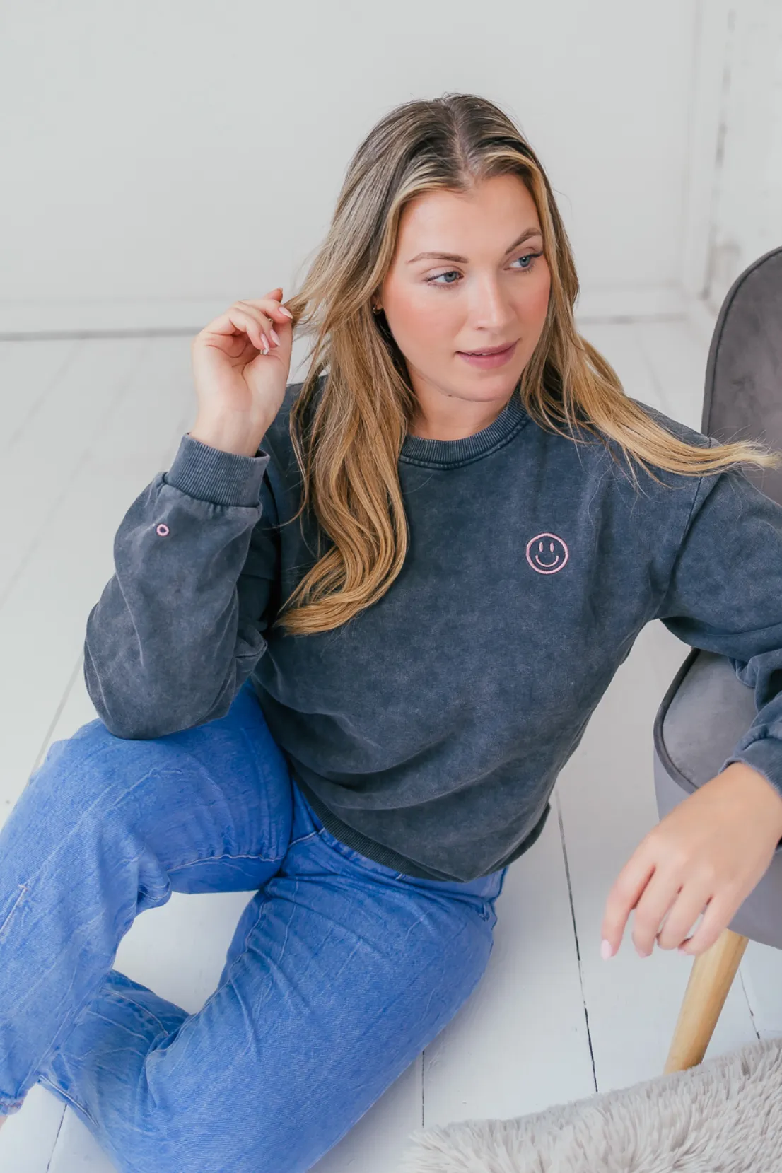 Casual Jacket O&F Love Makes The World Go Round Sweatshirt