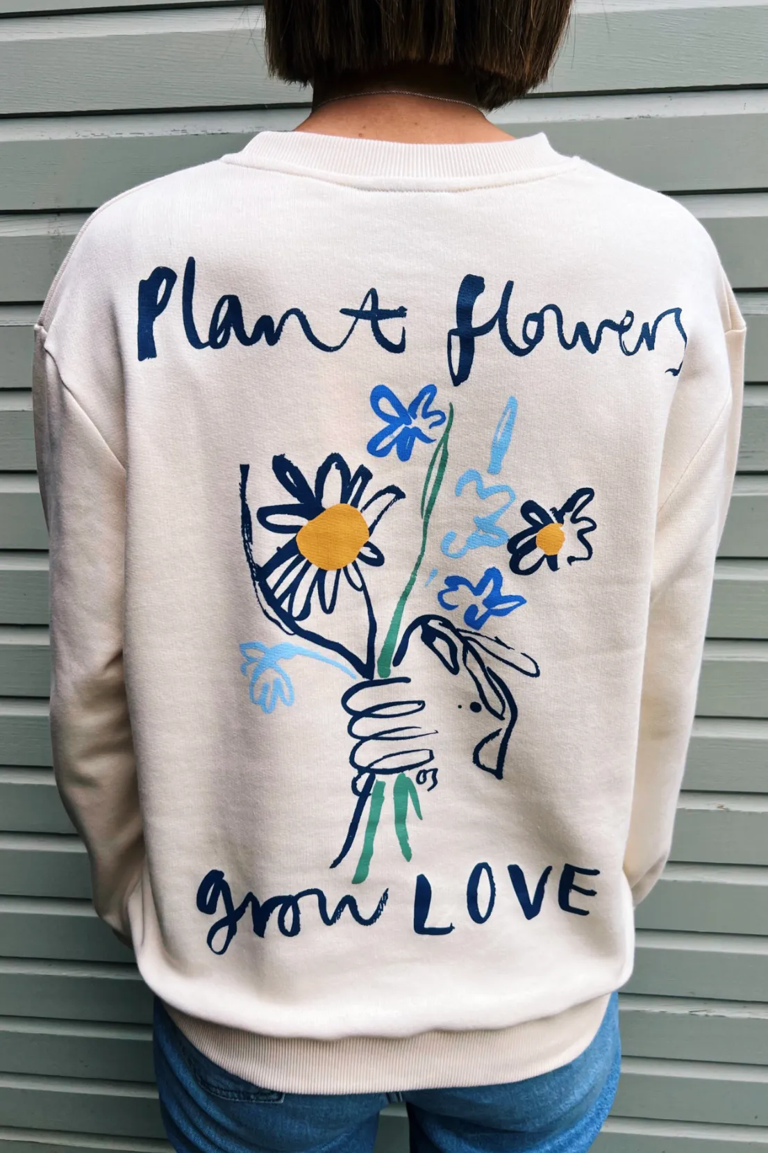 O&F Plant Flowers Grow Love Sweatshirt Cozy Mood Outdoor Minimal