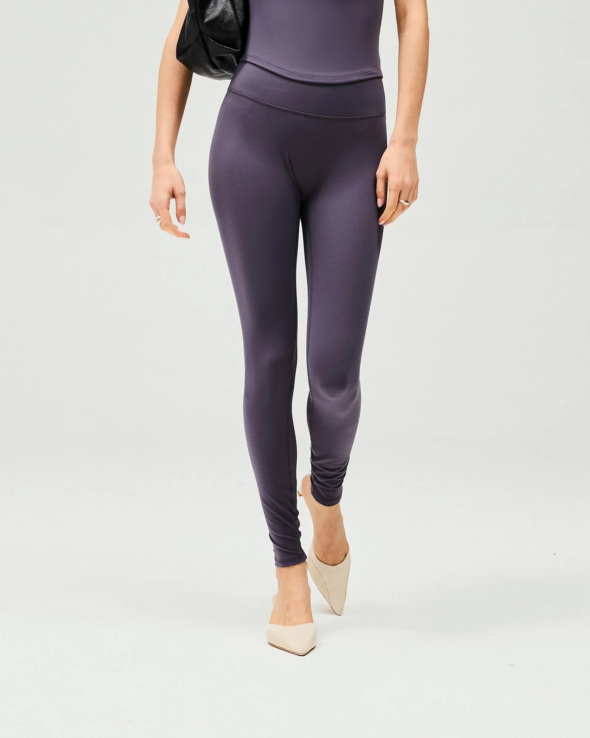 Minimalist Design Comfortable Layers Owners Club Legging - Grey