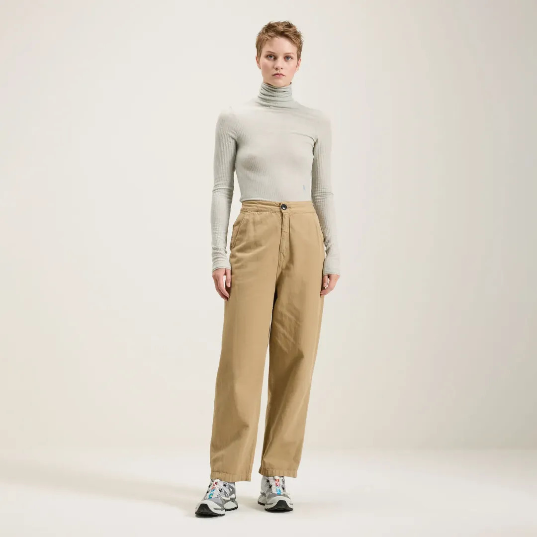 Smooth Texture Everyday Comfort Pasop Relaxed Trousers (Clay)