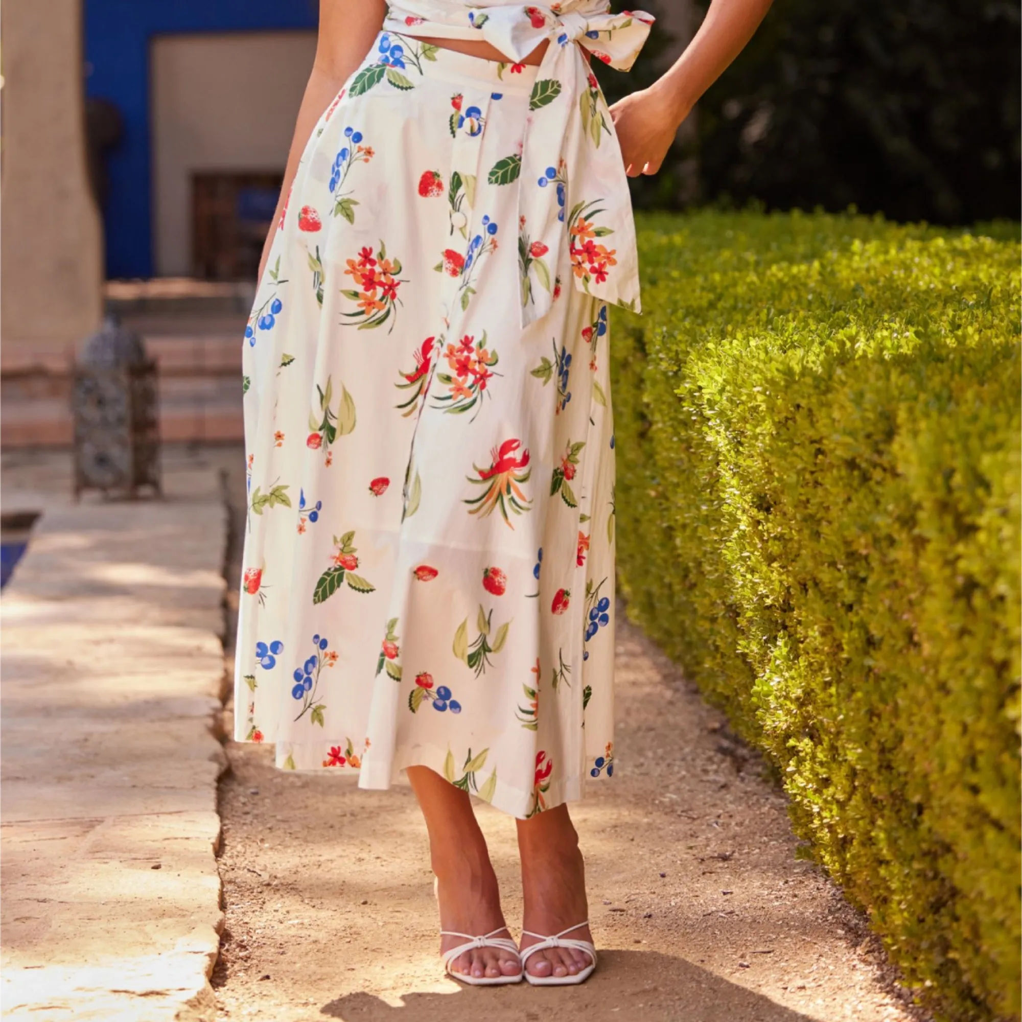 Leader Core Soft Blouse Printed Poplin Button Front Midi Skirt (Off White   Red)