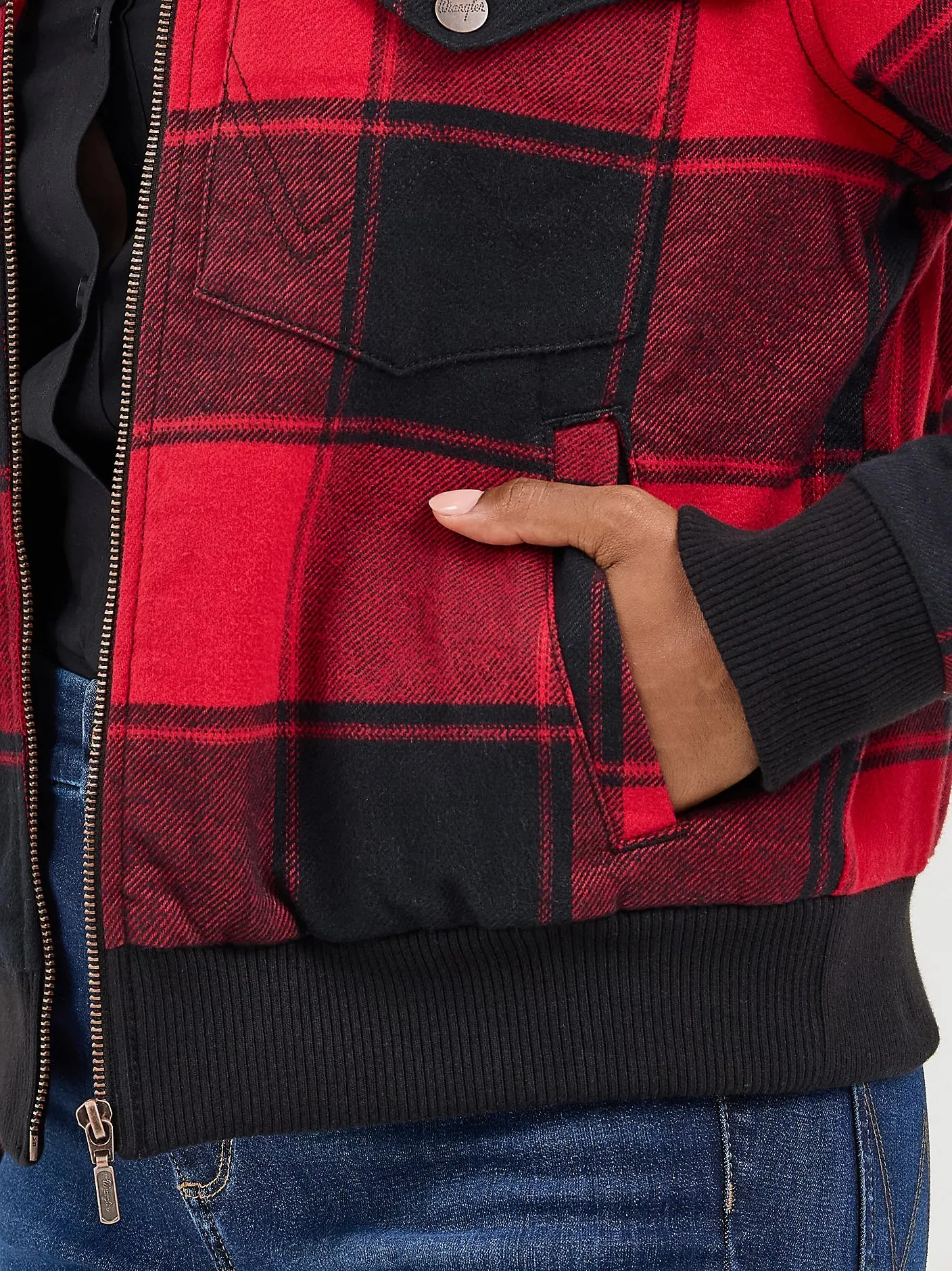 Hidden Ventilation Zones Wrangler Retro Women's Lined Bomber in Red Buffalo