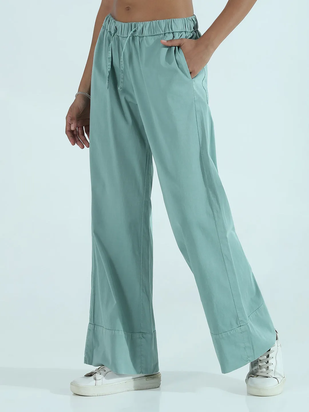 Women's Green Solid Wide Leg Wide Leg Trouser All Day Use
