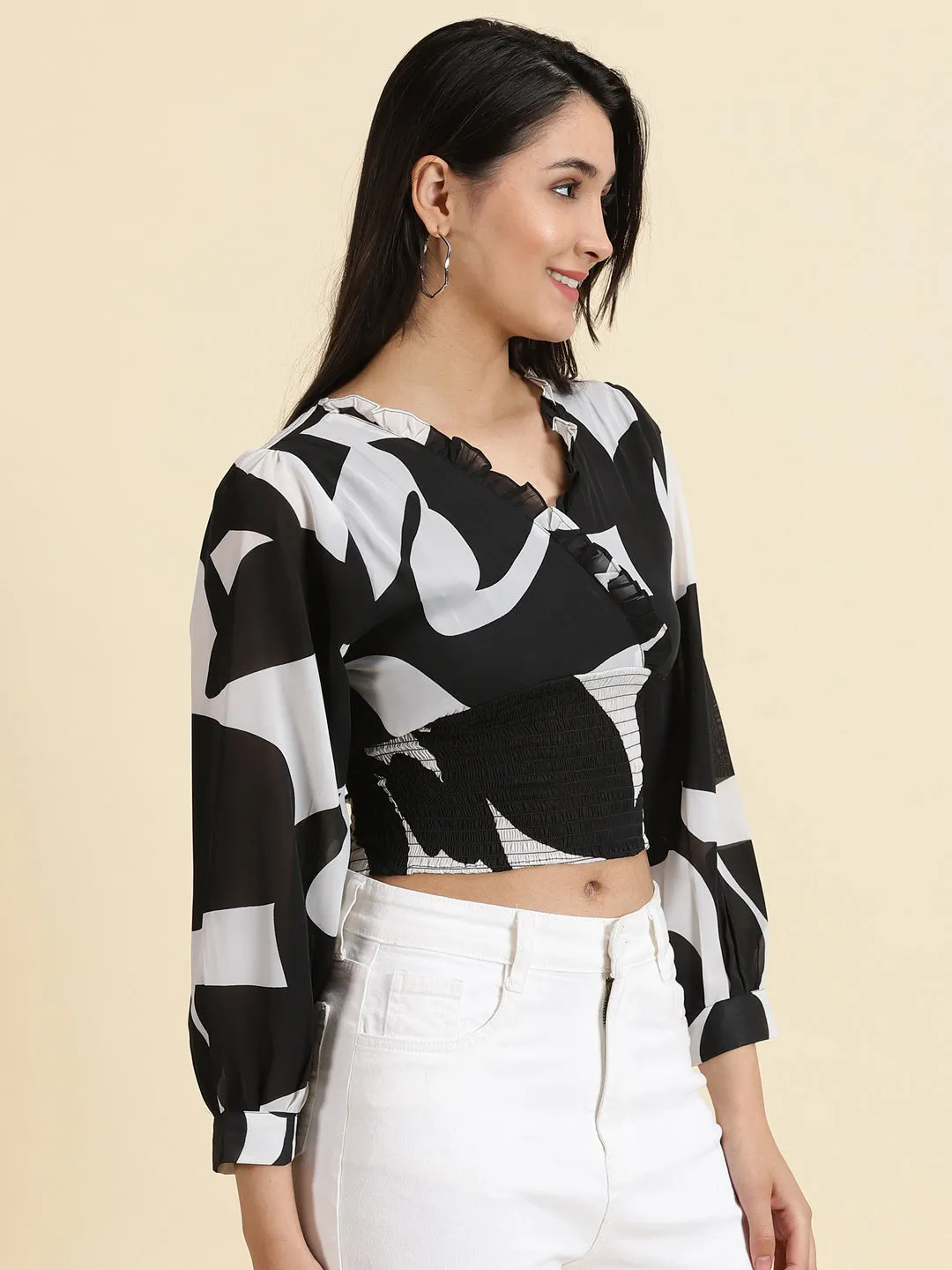 Women's Black Printed Puff Sleeves Cinched Waist Crop Top Geometric precision