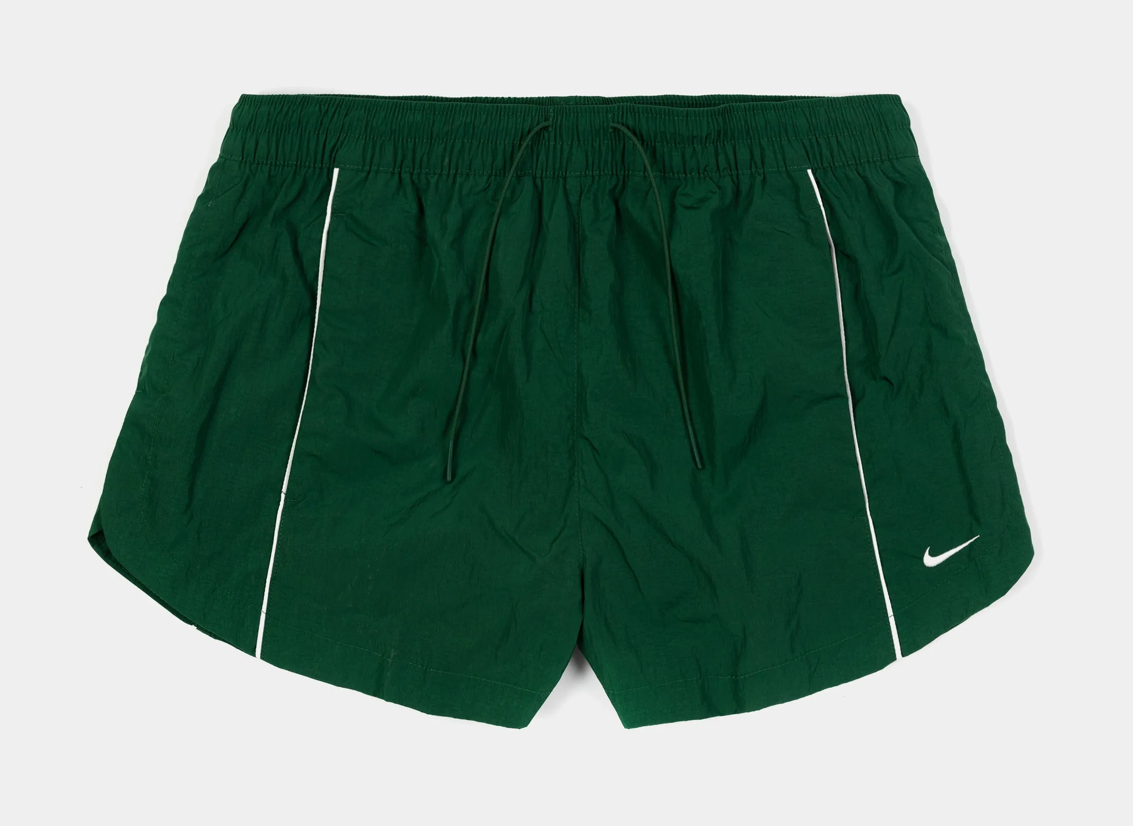 Windrunner Mid-Rise 2" Woven Womens Shorts (Green/White) Ergonomic Contour Shape Breathable Lining