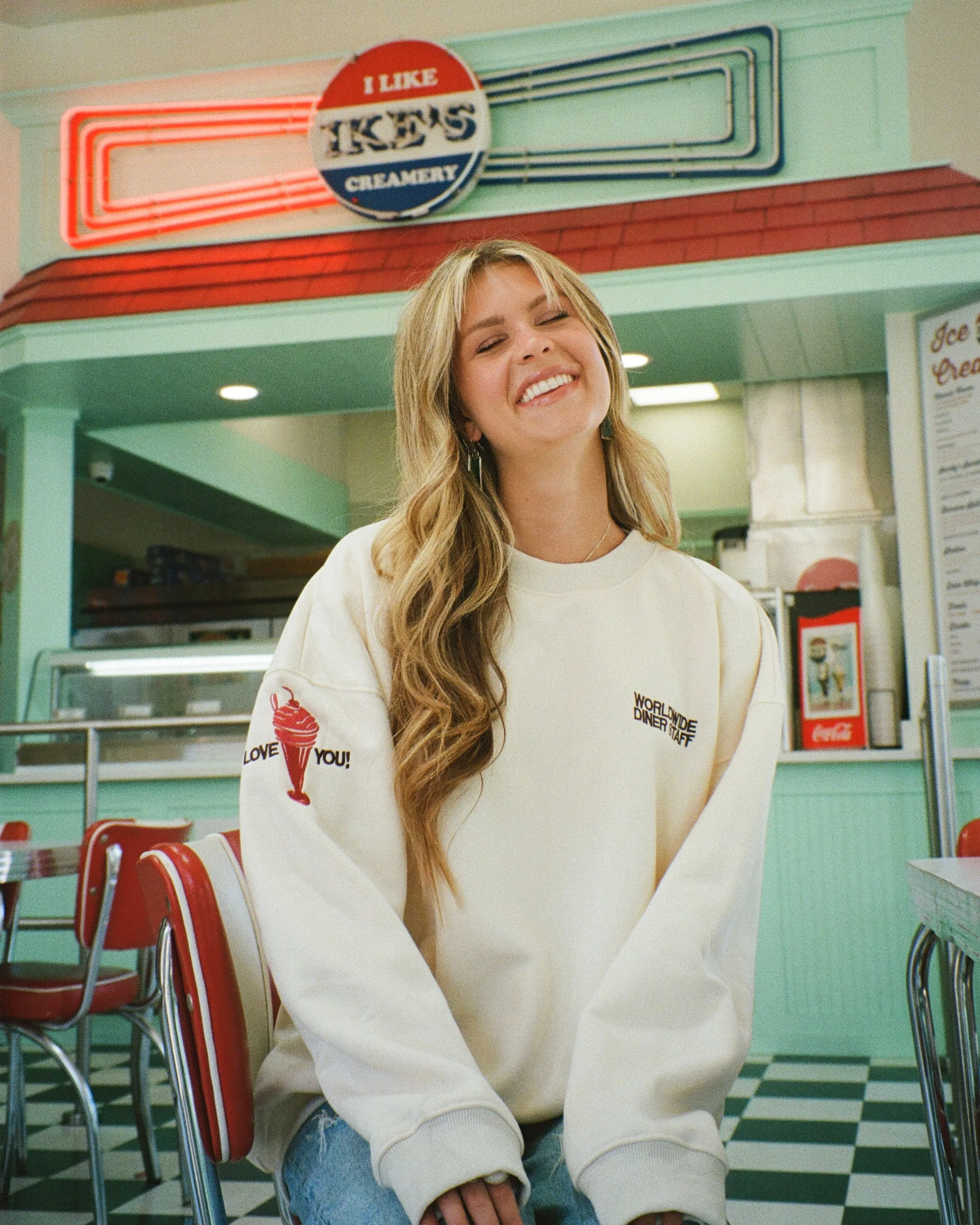 product hiking suitable durability product bundle "Diner" Crew Neck in Cream
